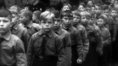 Kinder an die Flak - Hitlers junge Soldaten