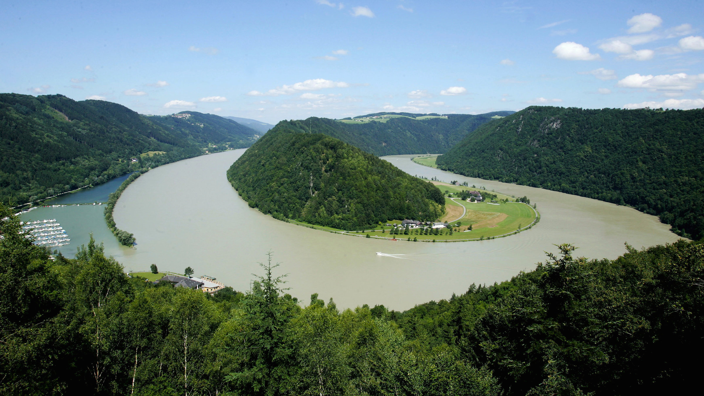 "Abenteuer in der Wildnis - Naturschauspiele im Donauraum": Die Schlögener Donauschlinge als Schauplatz der Naturschauspiele im Donauraum.
