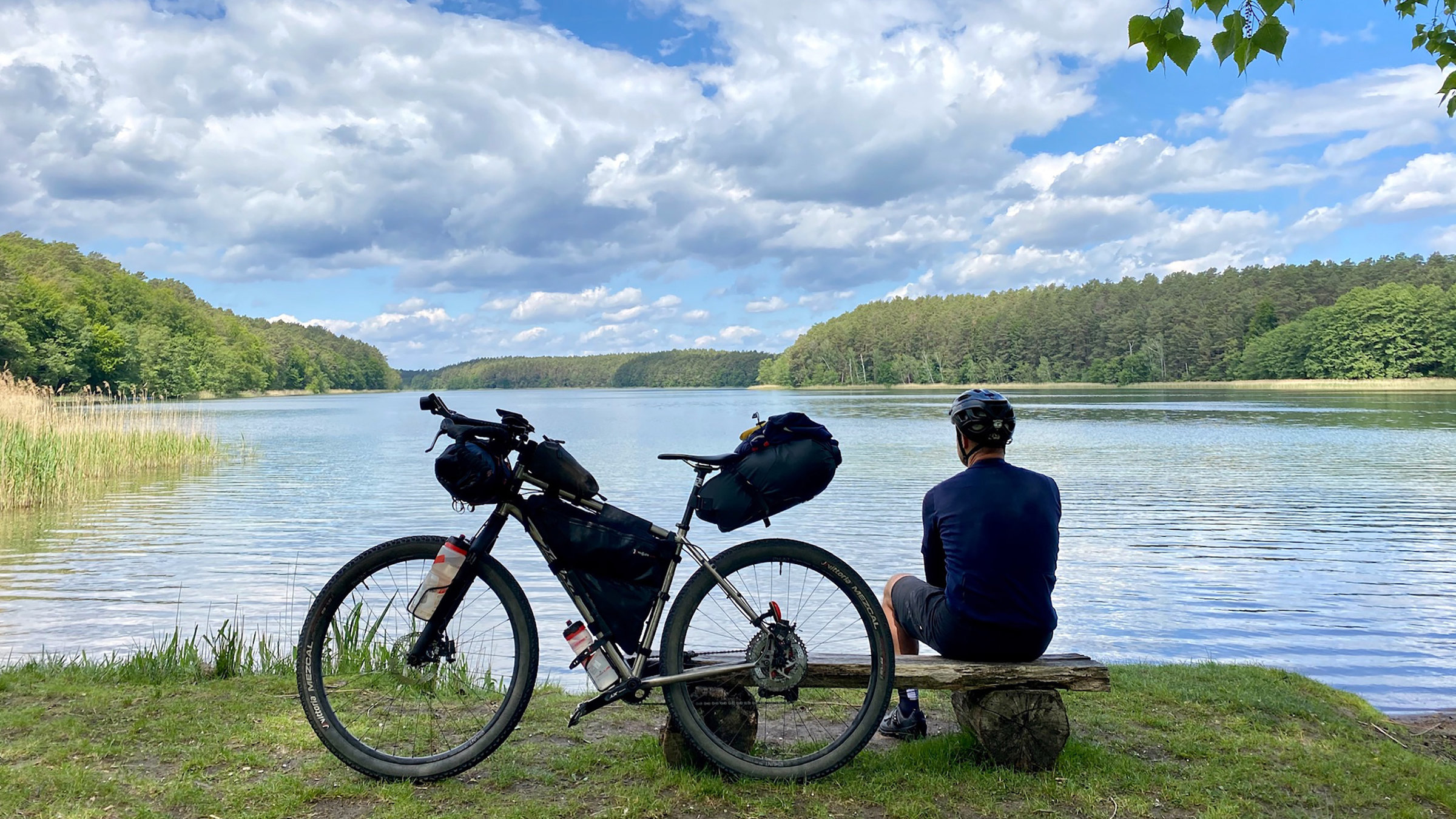 "Rad auf Achse - 1000 Kilometer Brandenburg (2/4) - Von Rheinsberg nach Beeskow": Kurze Rast am Roofensee.
