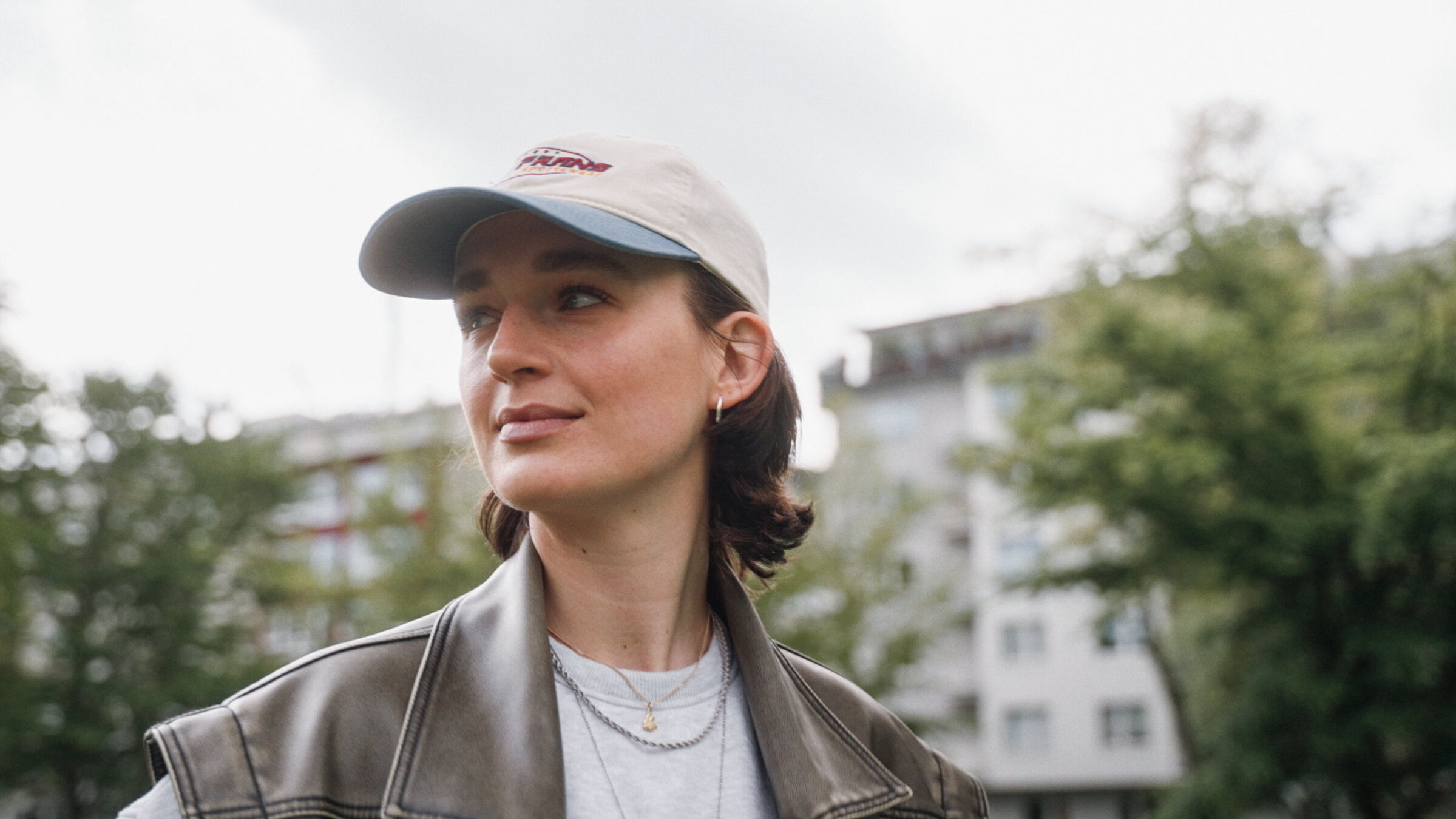 "Angst auf der Straße - Wie männliche Gewalt das Leben von Frauen prägt": Hauptprotagonistin, Yanni Gentsch.