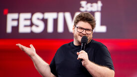 Jan Philipp Zymny: Quantenheilung<br/>durch Stand-up-Comedy