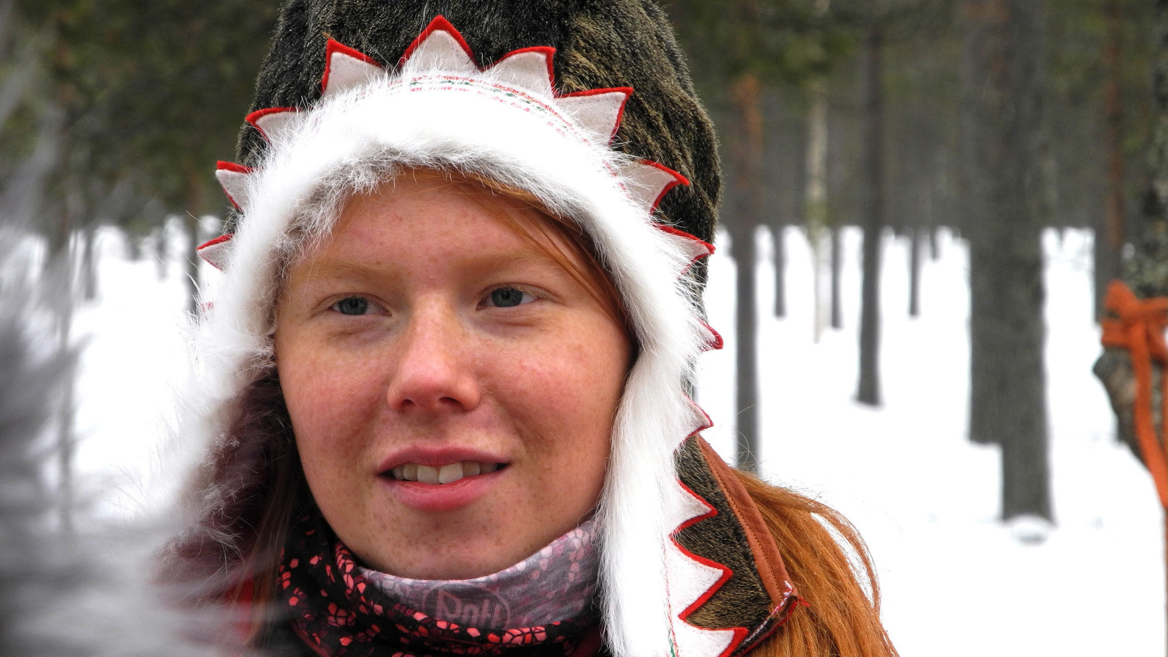 "Im Bann der Arktis , Jenseits der Taiga" - Ureinwohner-Tracht, Rentiere und Rockmusik: Die Studentin Unna-Maari Pulska ist eine der Hauptpersonen in Scherers Arktis-Reportage