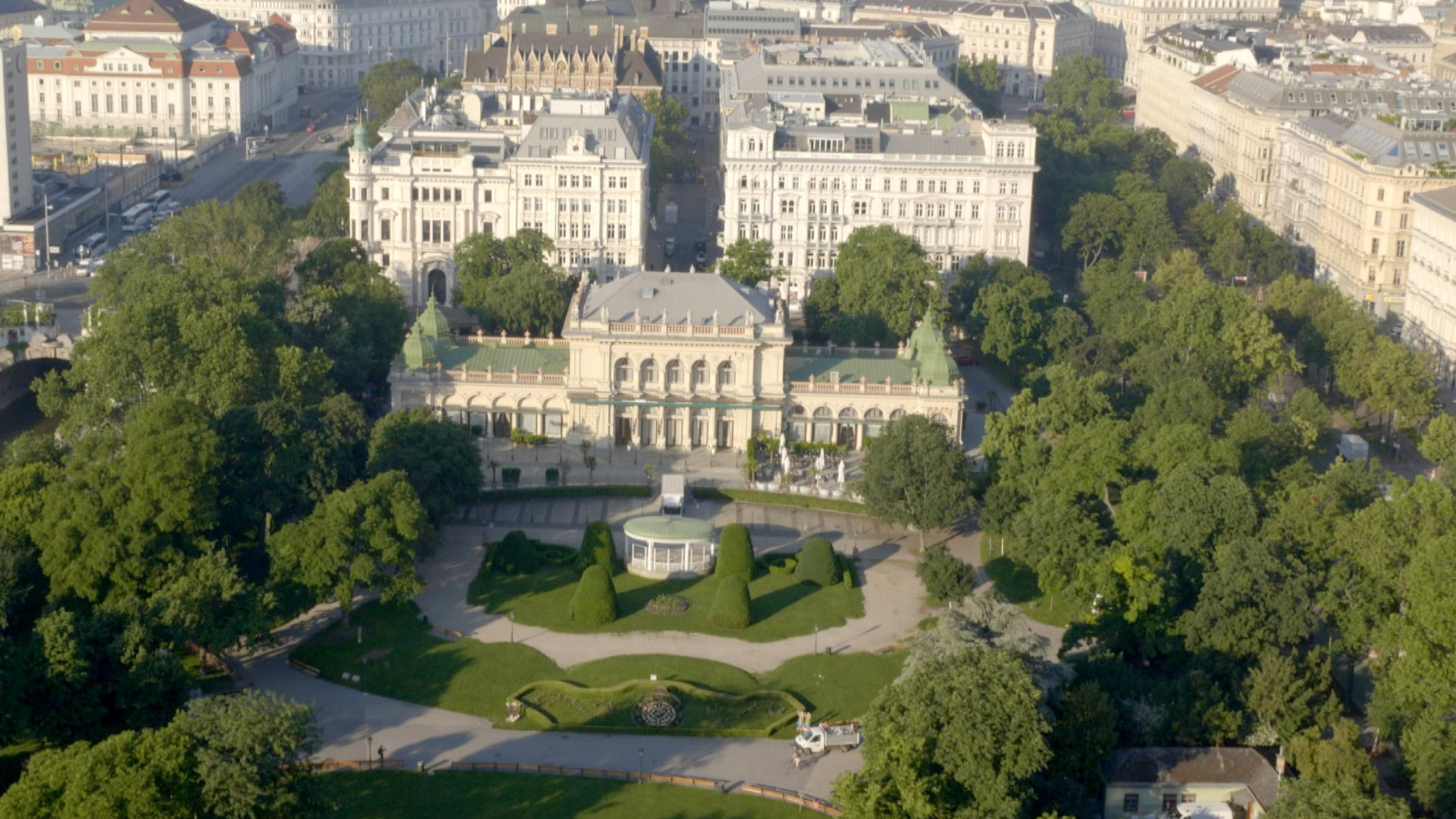 "Wiener Parks (1/2) - Rund um die Ringstraße": Der Kursalon Hübner im Stadtpark.