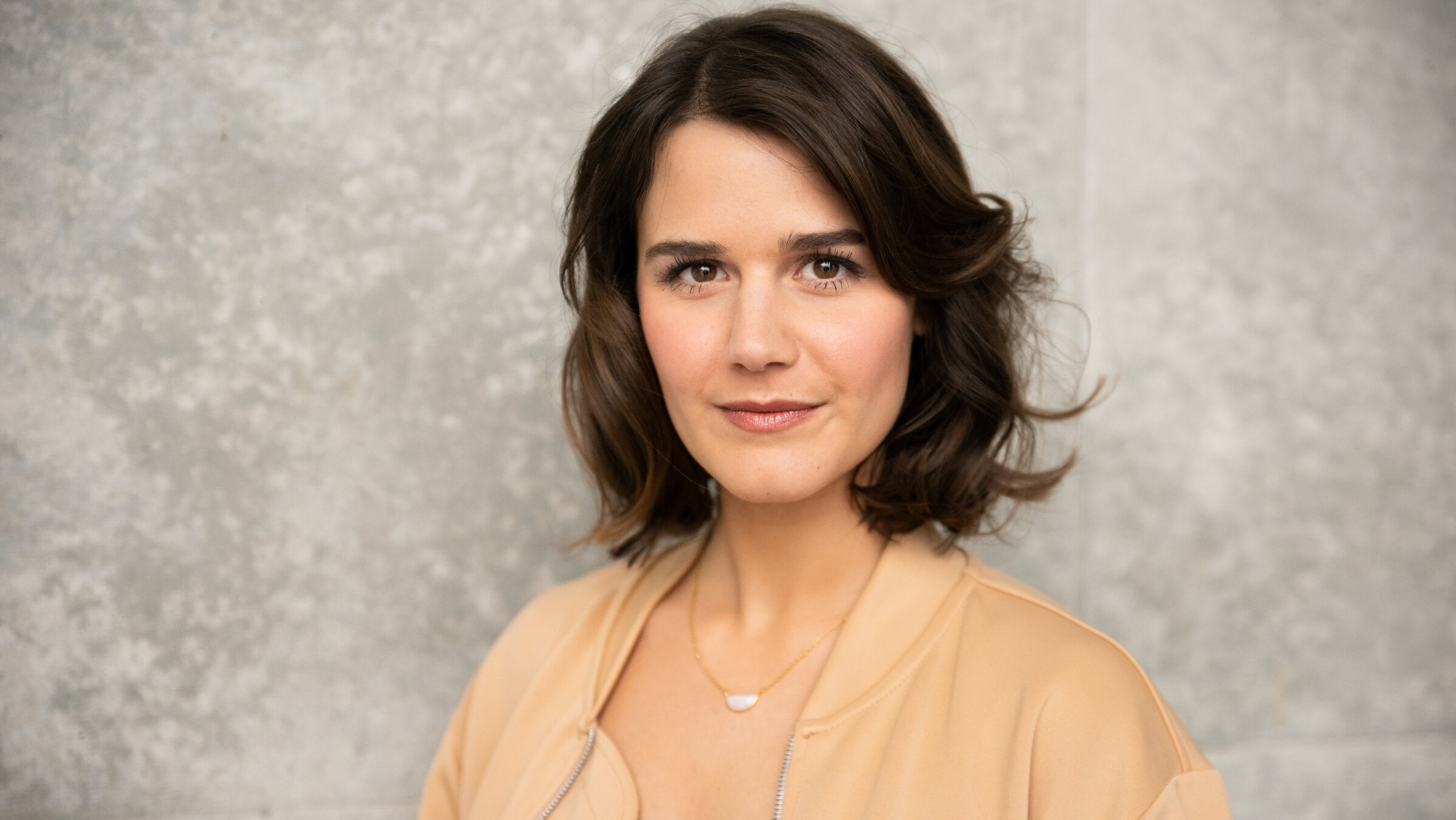 "dein buch - Das Beste von der Leipziger Buchmesse 2026": Moderatorin Yara Hoffmann.