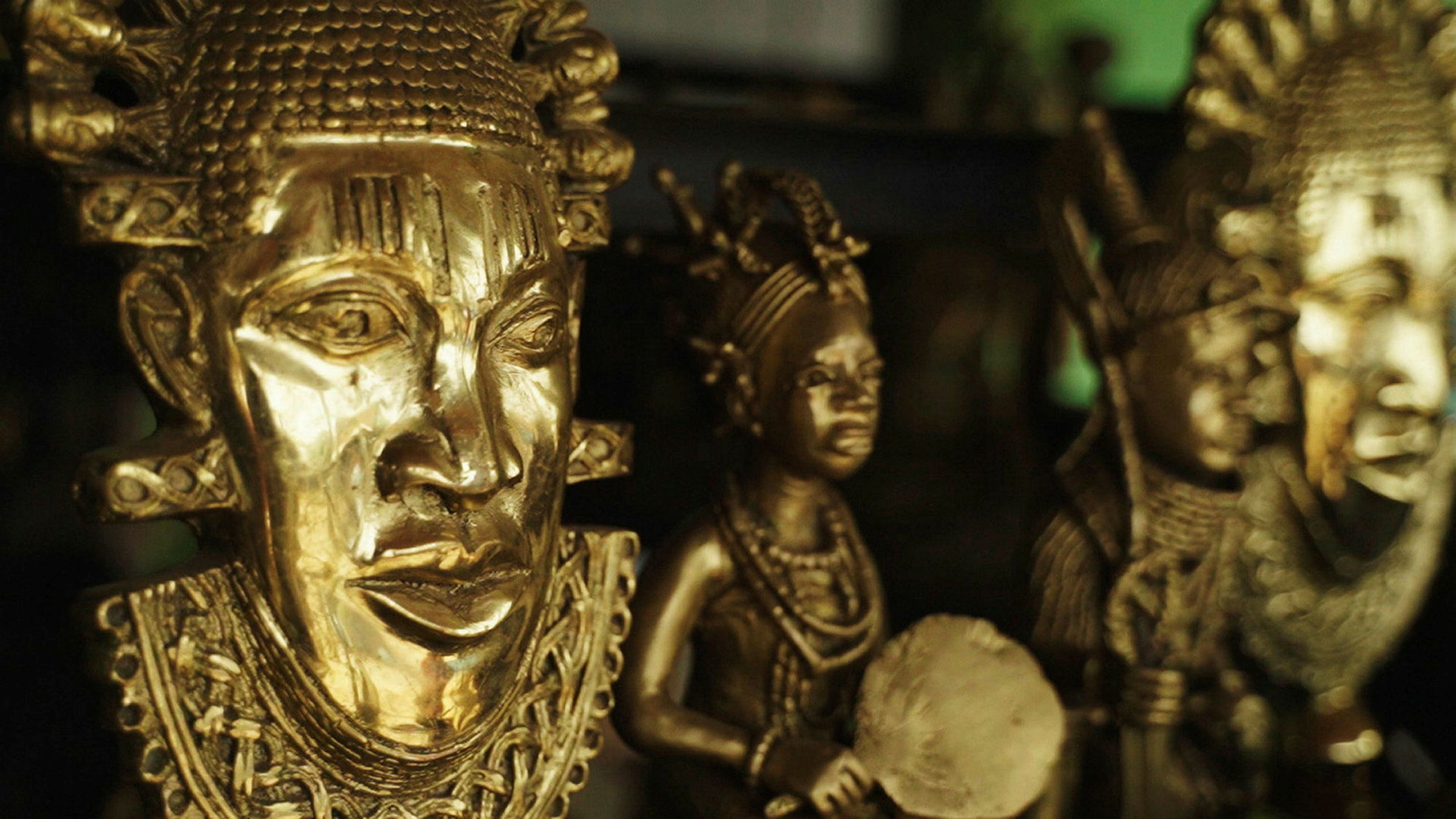 "Raubkunst – Wie Afrikanerinnen und Afrikaner": Afrikanische Masken.