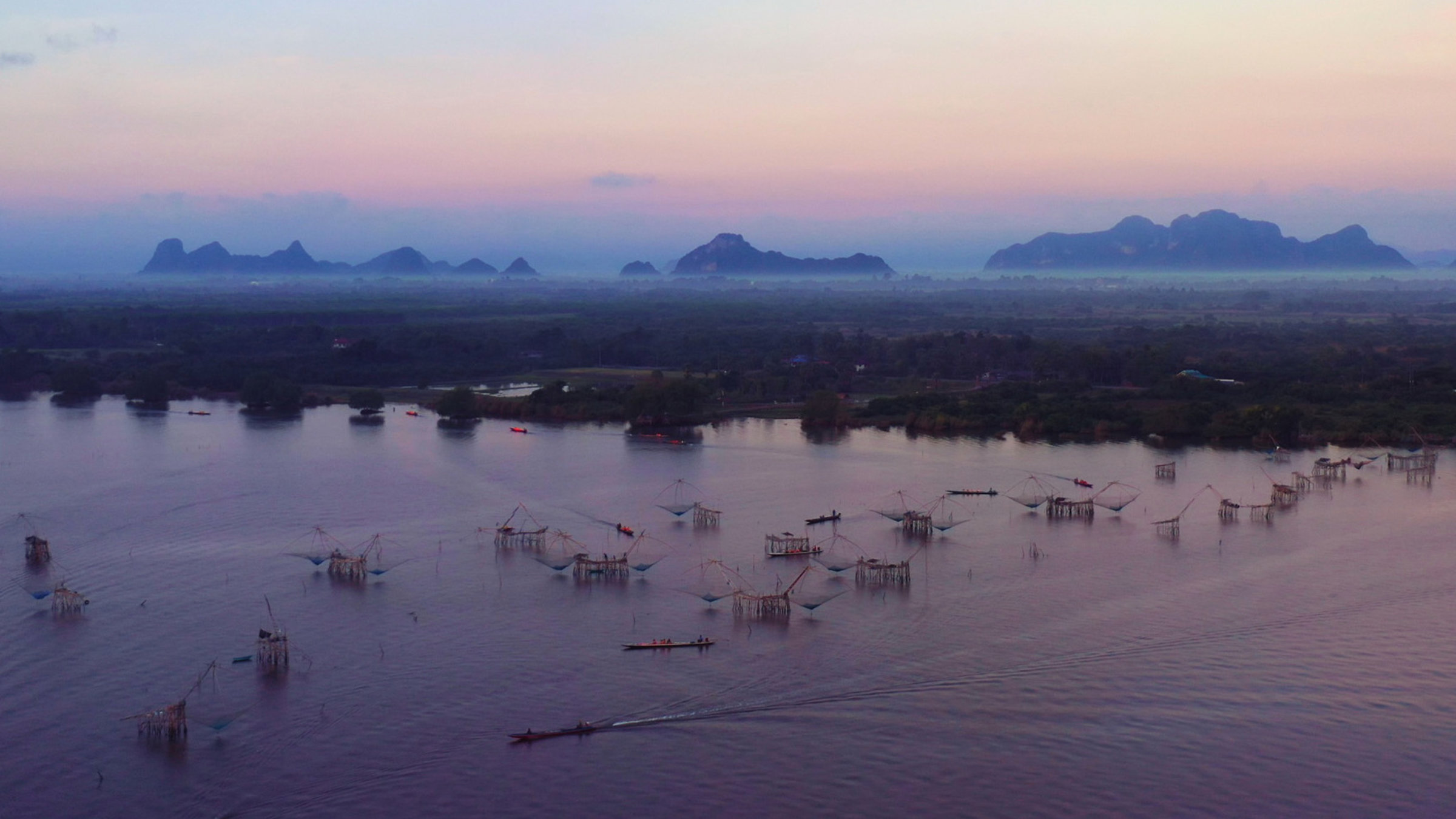 Thailand - Ein Fest der Farben - Der Süden": Morgendämmerung am Songkhla-See