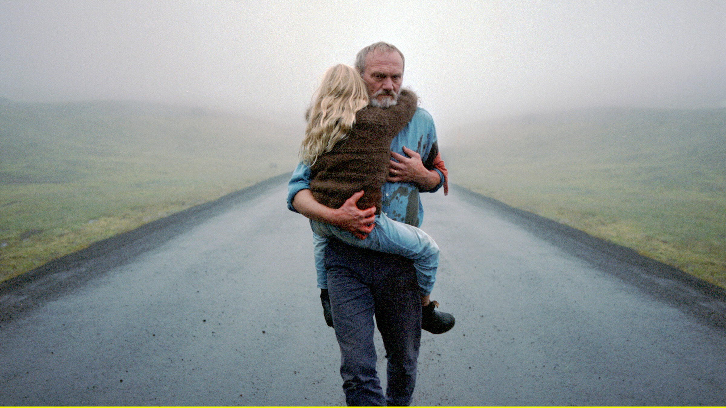 "Weißer, weißer Tag": Ingimundur (Ingvar Sigurðsson) mit Enkelin Salka (Ída Mekkín Hlynsdóttir).