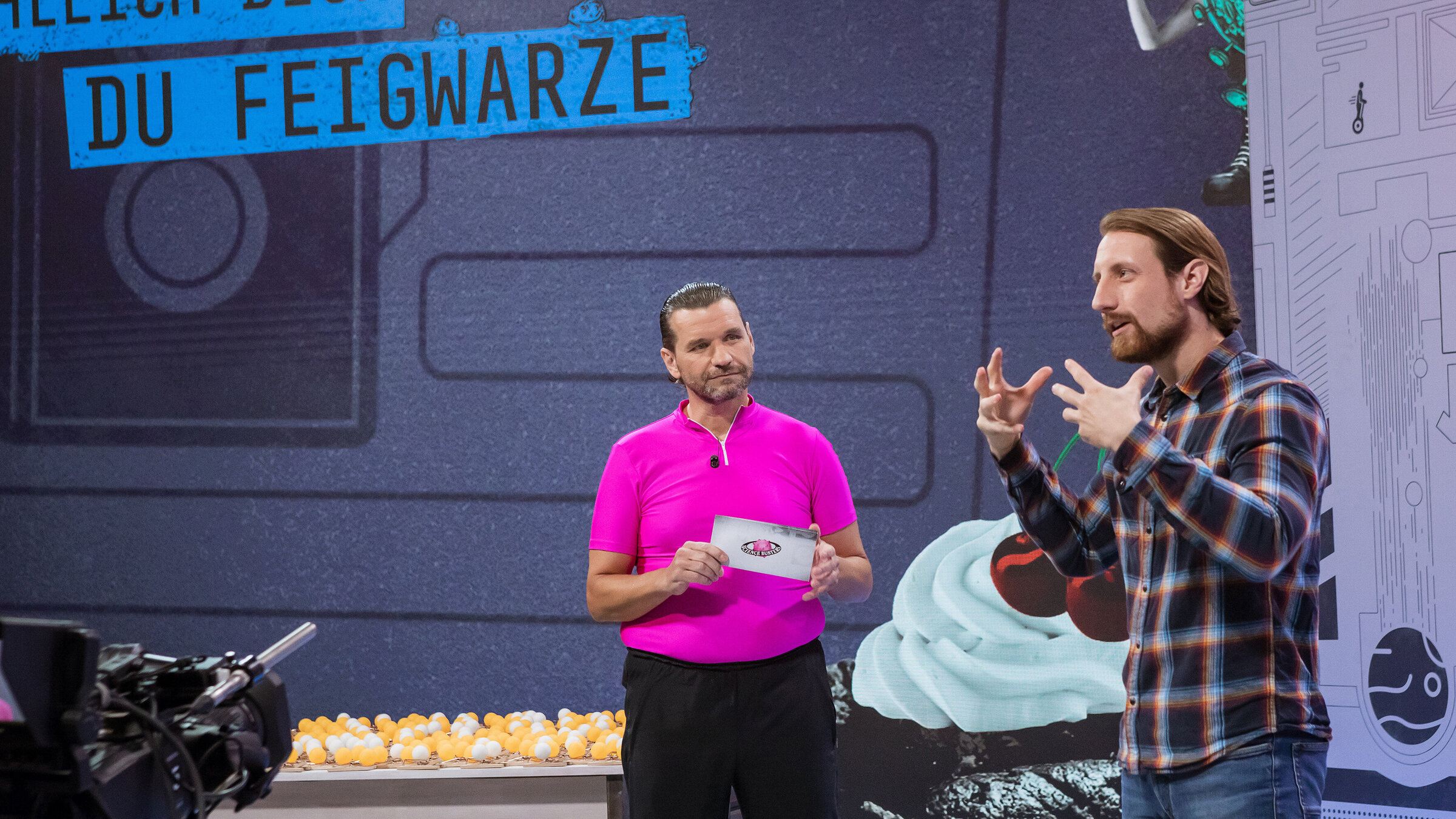 Science Busters - Wer nichts weiß, muss alles glauben  - Schleich Dich, Feigwarze!": Martin Puntigam, Martin Moder (Molekularbiologie).