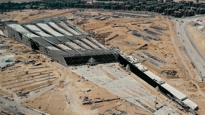 Grand Egyptian Museum - Im Tempel der Pharaonen