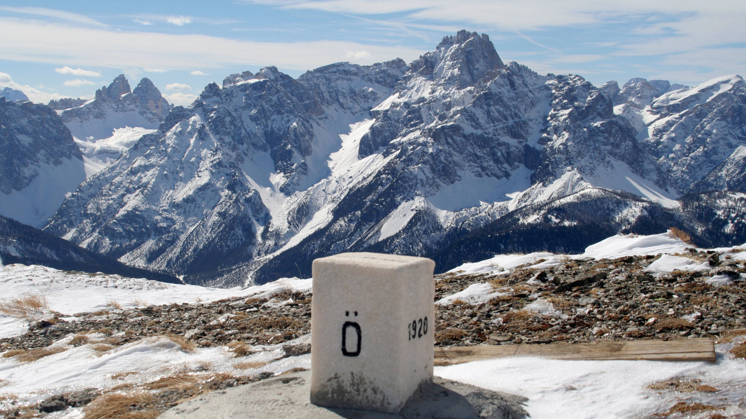 "Am Grat der Zeiten und Kulturen" - Der "Helm", die Grenze zwischen Italien und Österreich.