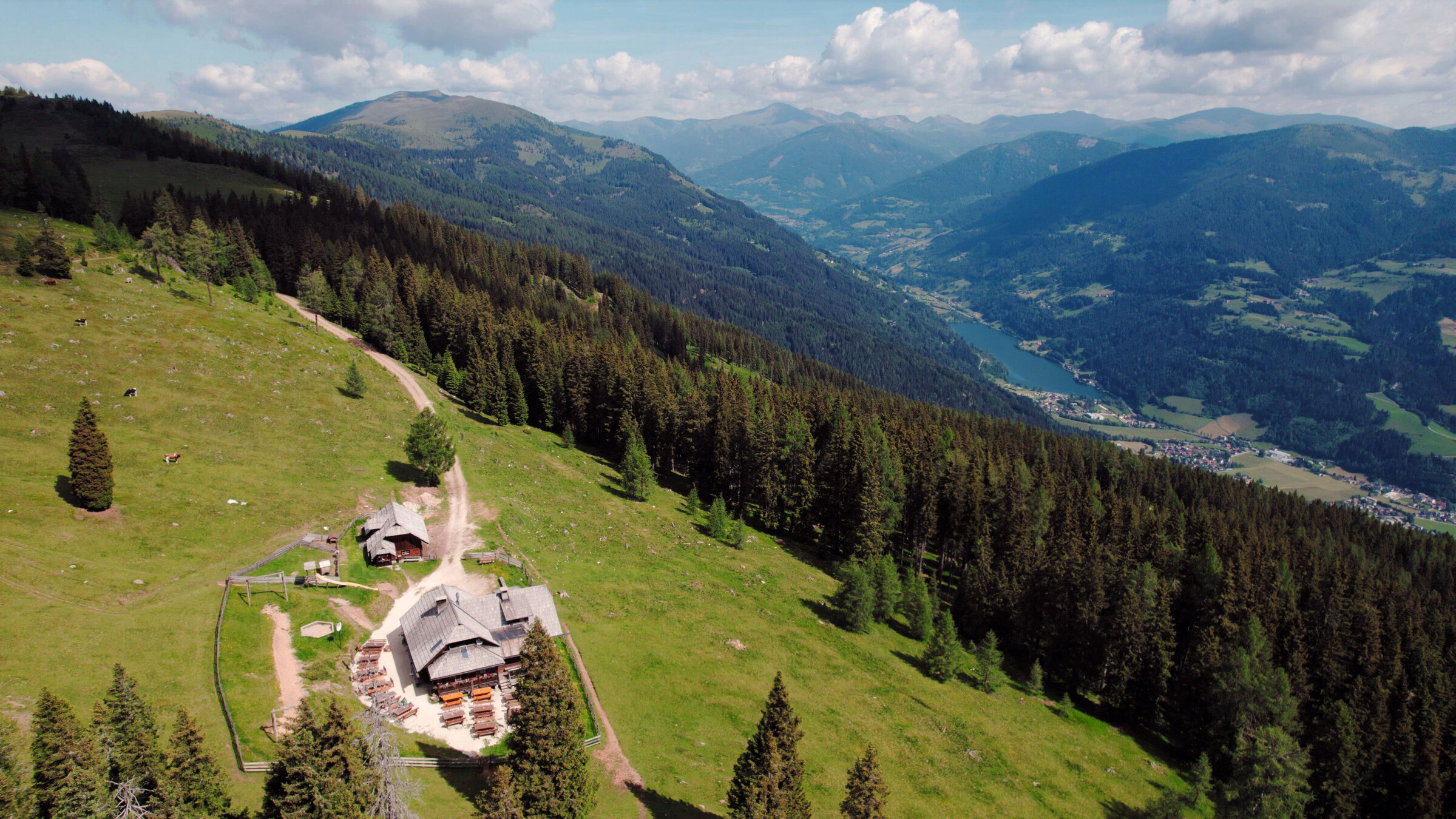 "Leben in den Nockbergen": Schwarzseehütte, Familie Pirker, Afritz.