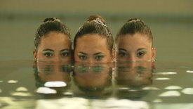 Synchronschwimmen – Zwischen Eleganz und Erniedrigung