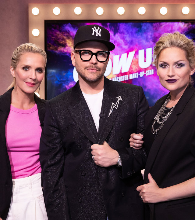 "Glow Up - Deutschlands nächster Make-up-Star: Special-Effects": Jurorin Loni Baur, Juror Armin Morbach und Gastjurorin Vanessa Davis im "Glow Up"-Studio.