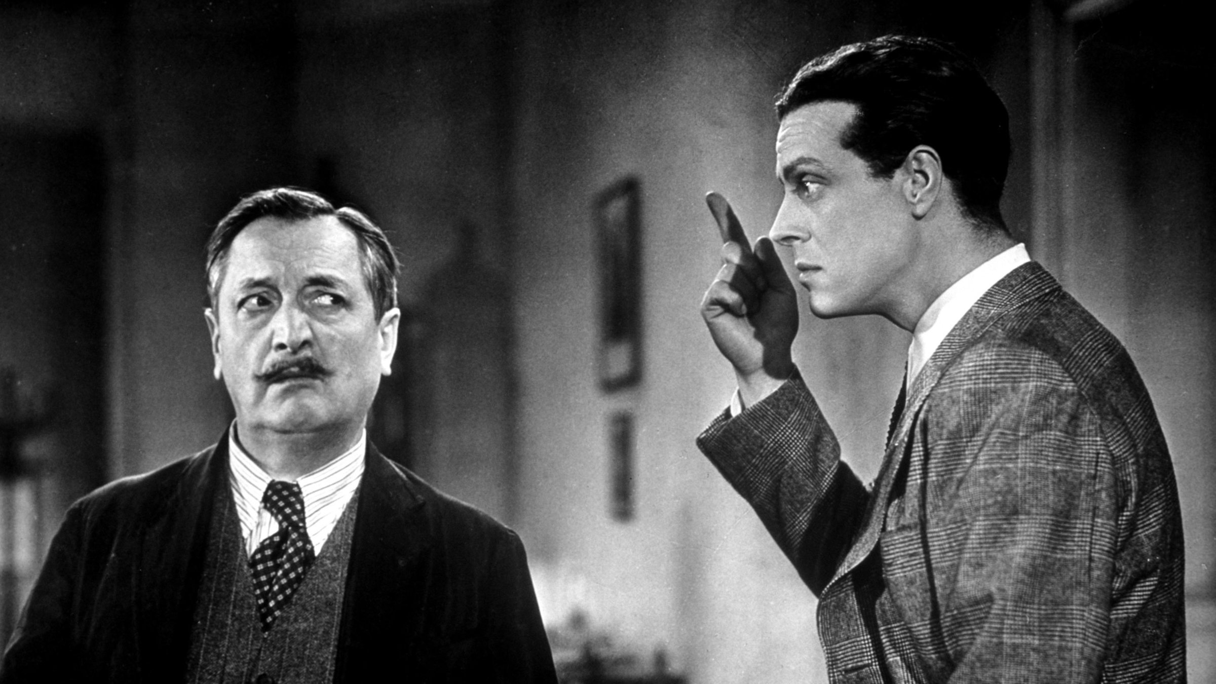 "Reisebekanntschaft":  Walter Falke (Wolf Albach-Retty) schimpft mit Fridolin Specht (Hans Moser).