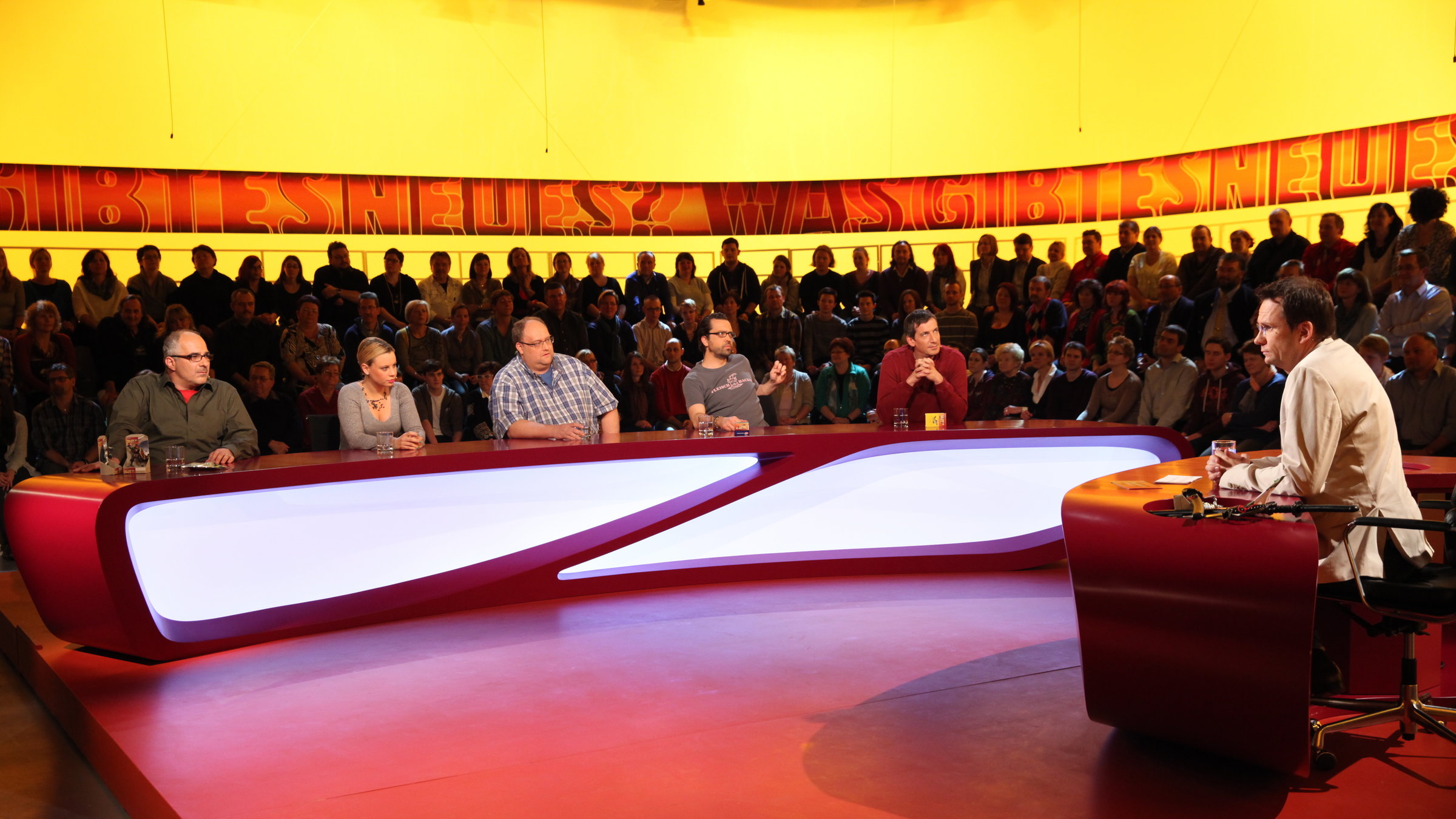 "Was gibt es Neues? - Weltreise Spezial": Michael Niavarani, Katharina Strasser, Gerald Fleischhacker, Oliver Baier, Günther Lainer, Viktor Gernot, Oliver Baier.