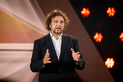 Götz Frittrang: Götzendienst