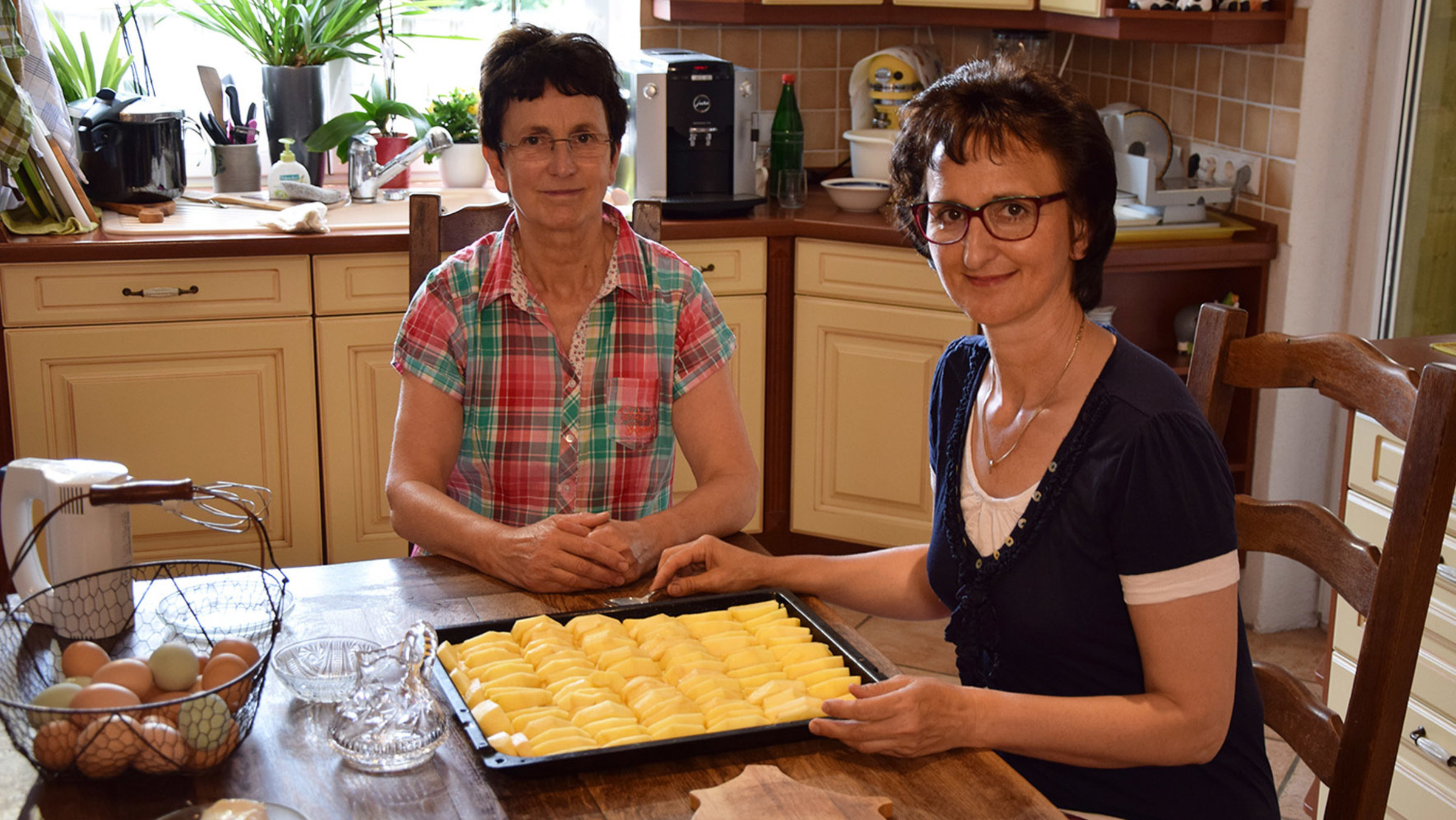 "Zu Tisch ... im Harz": Helga Kunze und Susann Thielecke – Mutter und Tochter beim Kuchen backen