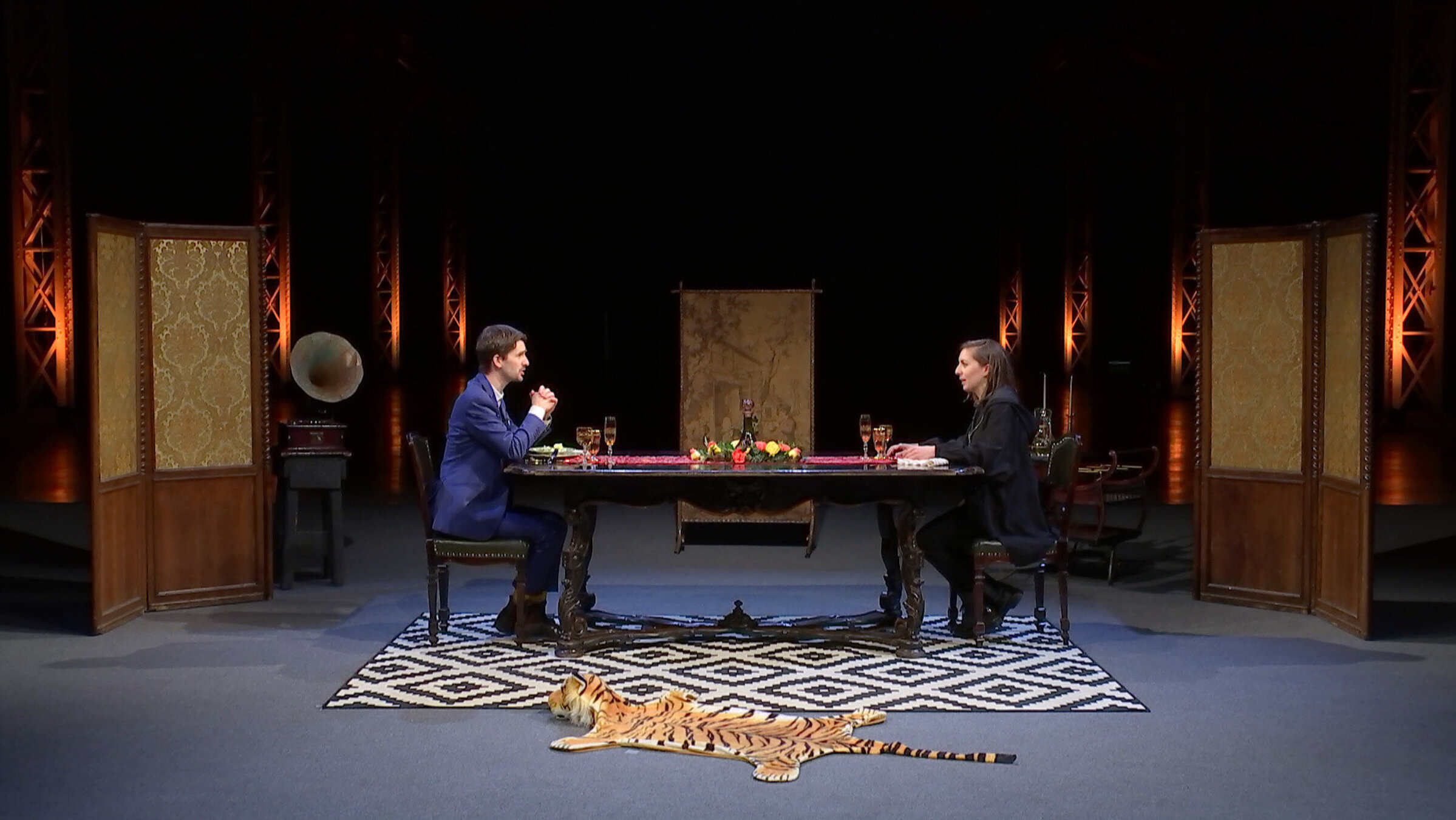 "Dinner für Zwei (5/5) - Clemens Maria Schreiner & Ulrike Haidacher": Clemens Maria Schreiner, Ulrike Haidacher.