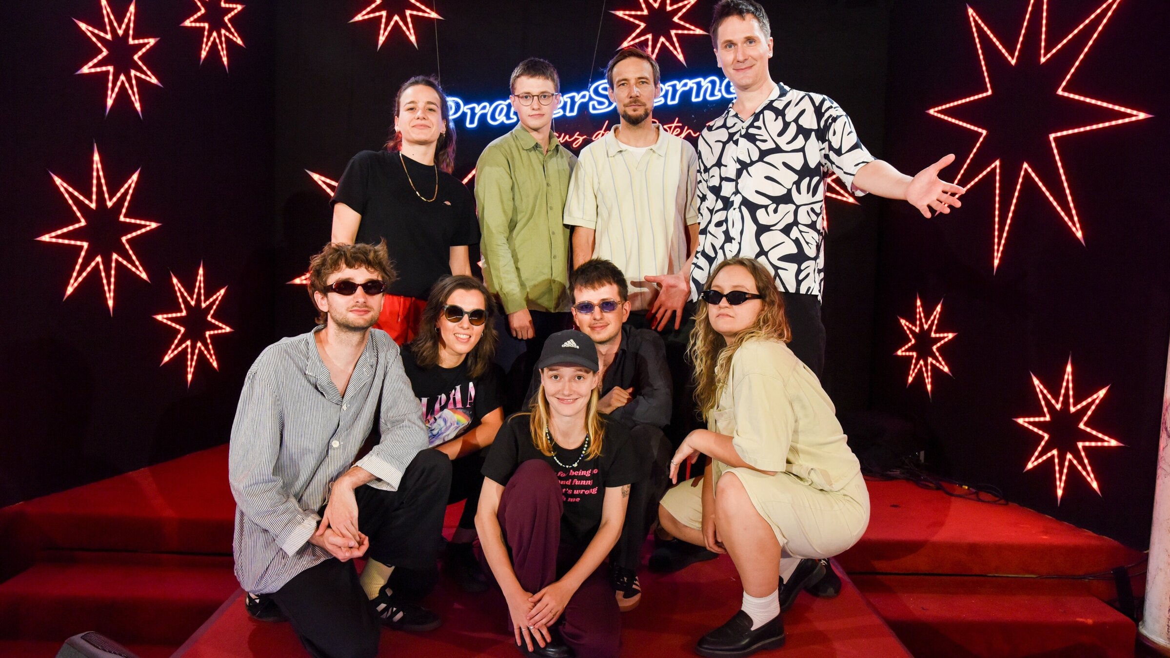 "Pratersterne - Rote Bar (5/7) -  Christoph Fritz, Tereza Hossa, Rudi Schöller, Resi Reiner": (vorne) Resi Reiner mit Band, Tereza Hossa, Christoph Fritz, Rudi Schöller, Hosea Ratschiller.