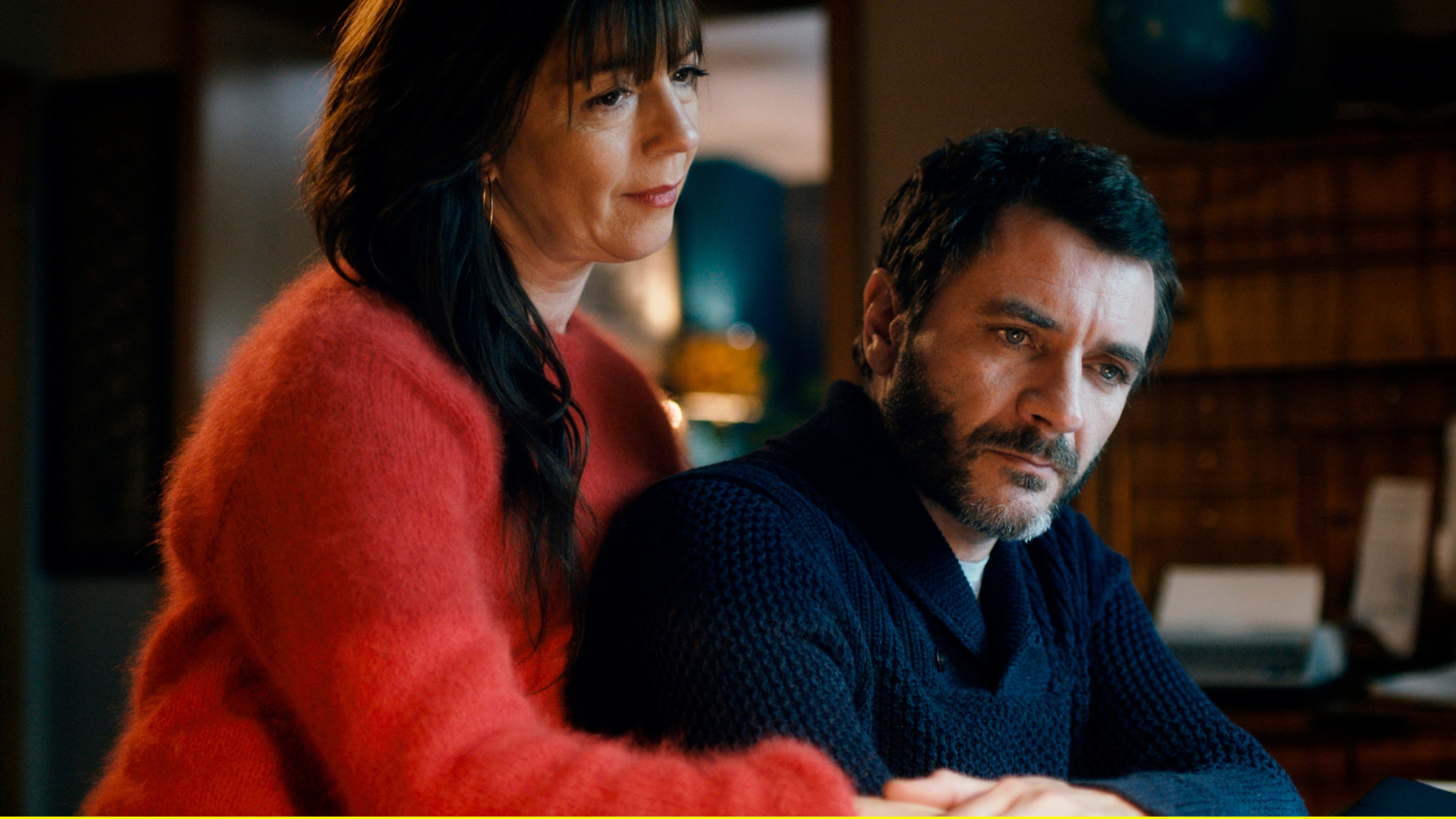 "Wann endlich küsst Du mich?": Doris (Olivia Grigolli) und Thomas (Alex Brendemühl) müssen eine schwierige Entscheidung treffen.