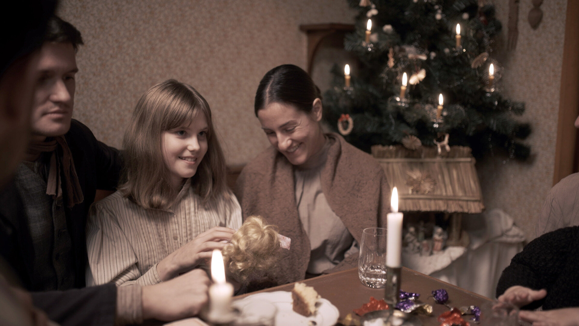 "So weihnachtet es in der Monarchie": Weihnachten bei einer Arbeiterfamilie.