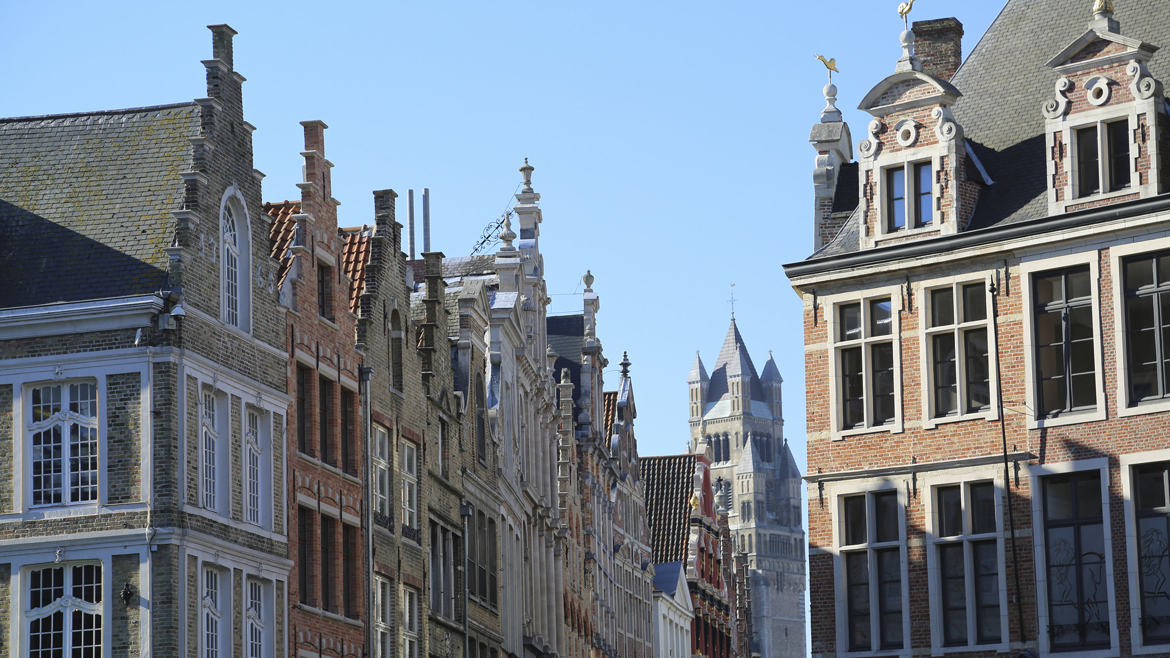 "Schätze der Welt - Erbe der Menschheit - Brügge, Belgien": Fassaden von Häusern.