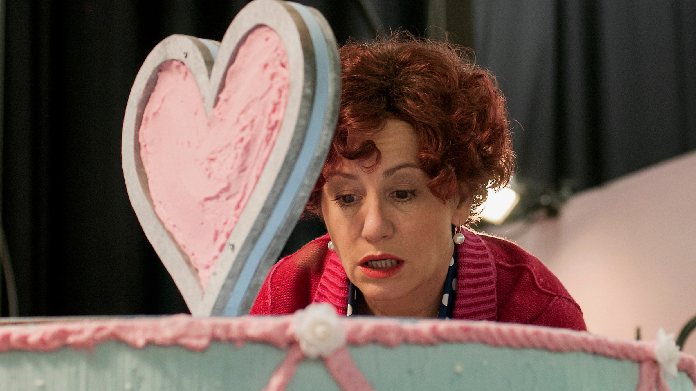 "Alles Verbrecher - Eiskalte Liebe" - Herta Frohwitter (Ulrike Krumbiegel).