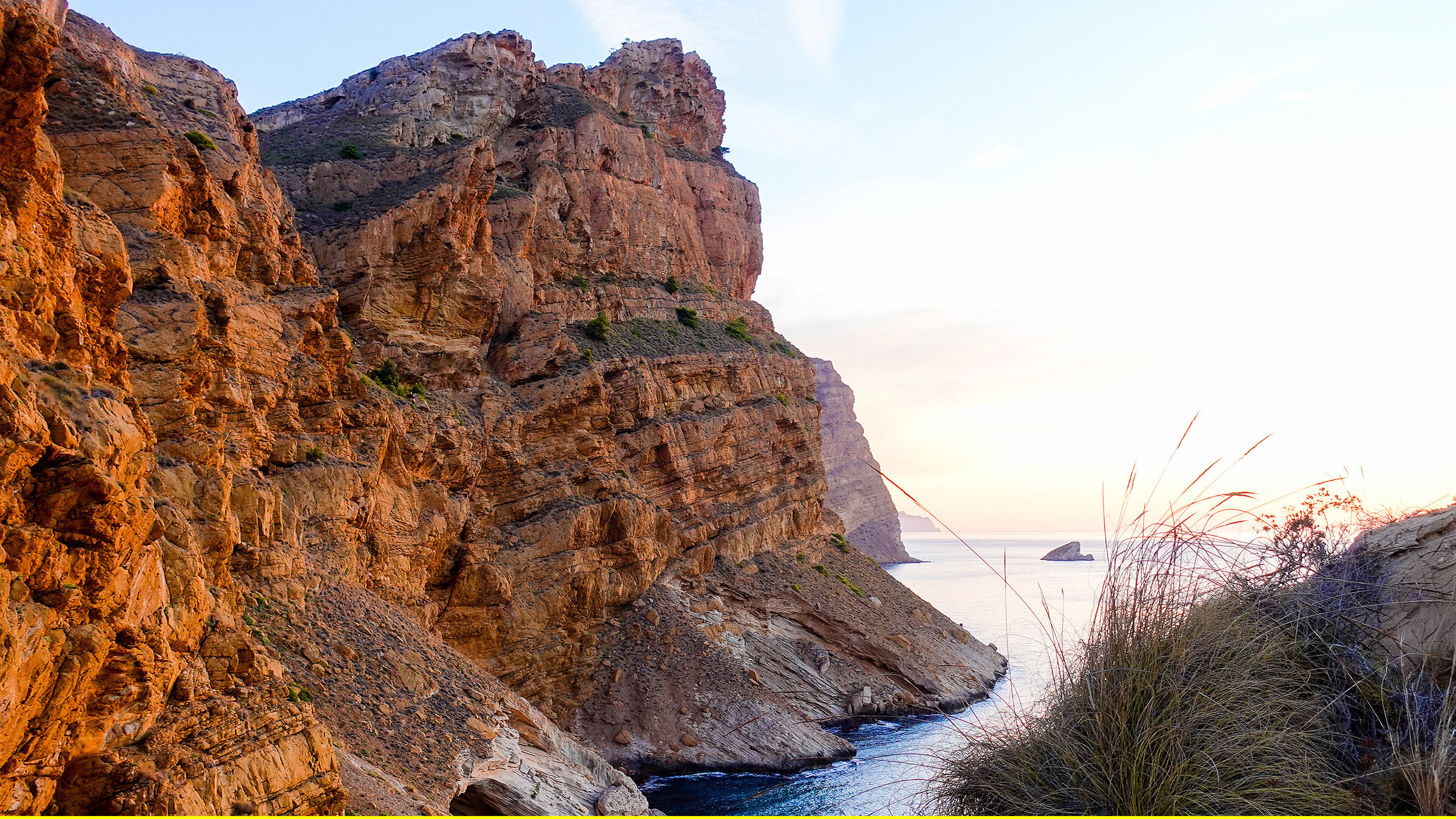 "mareTV: An der Costa Blanca": Steilküsten prägen den Norden der Costa Blanca.