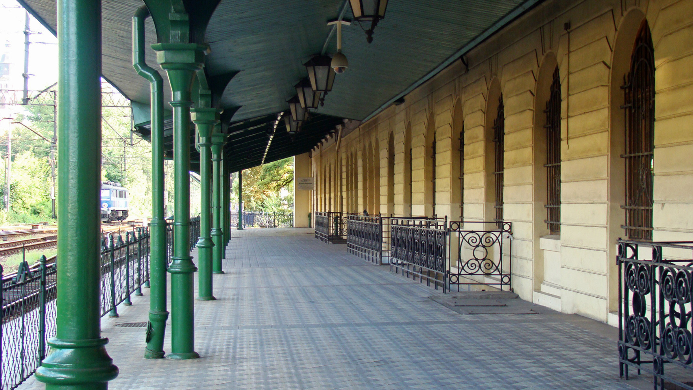 "Auf den Schienen des Doppeladlers - Die Eisenbahn im Ersten Weltkrieg": Bahnsteig in Krakau.