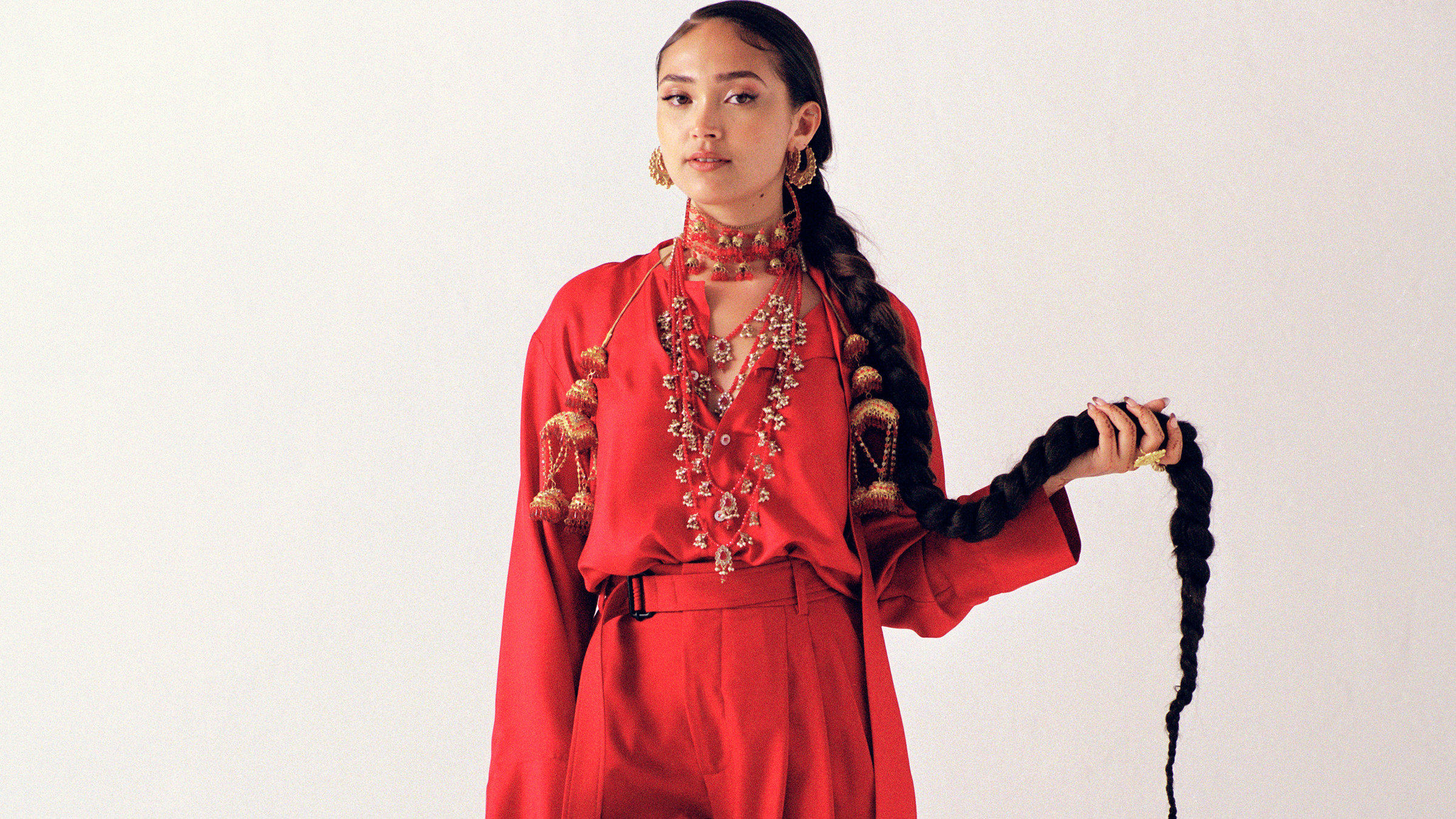 "SWR3 New Pop Festival 2022 - Joy Crookes": Joy Crookes - gilt als eine der spannendsten Newcomerinnen aus England. Das Feuilleton feierte ihr Debutalbum „Skin“ euphorisch, mit ihrem Neo-Soul begeisterte sie bereits die Besucher:innen des legendären Glastonbury-Festivals.