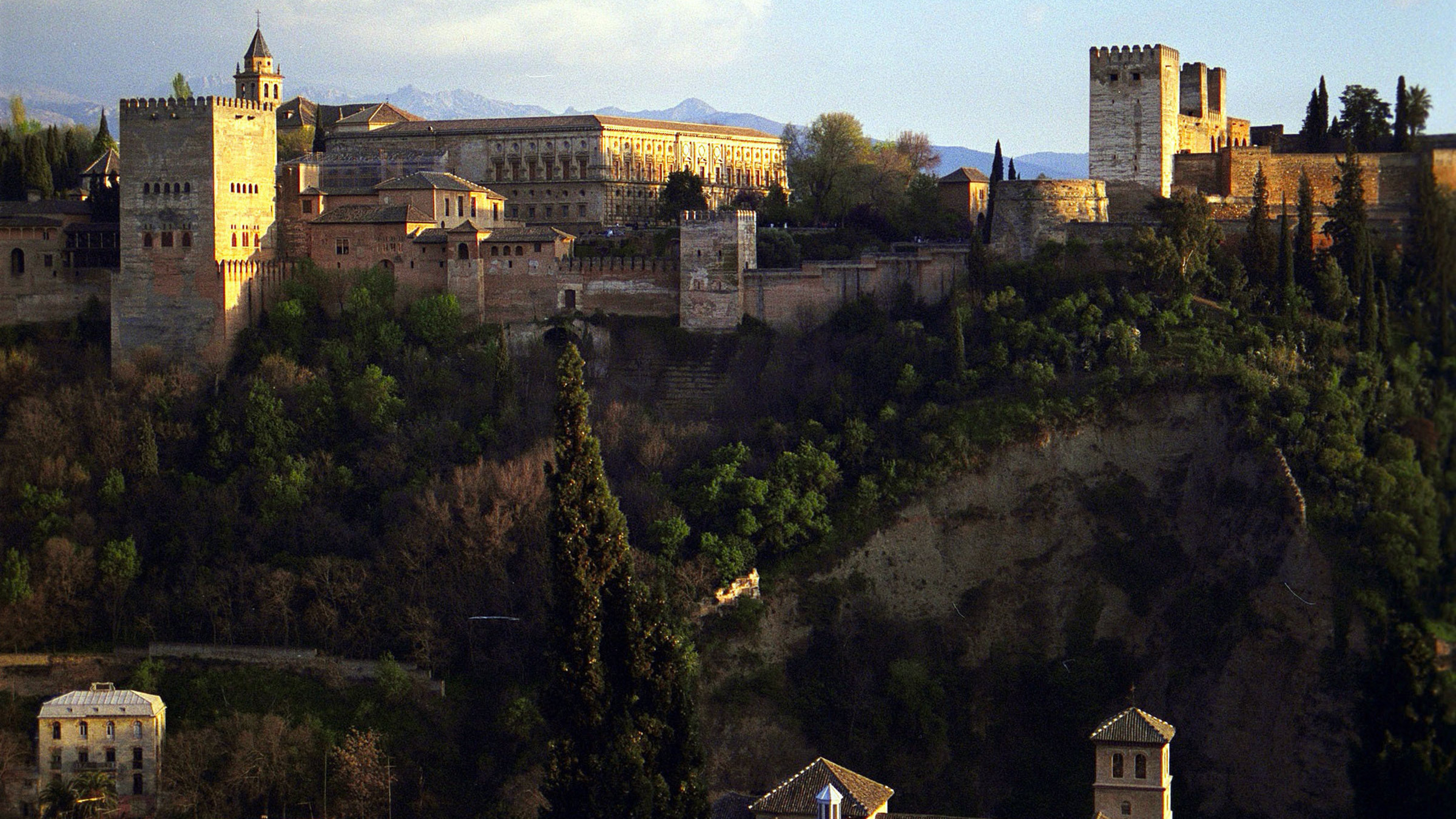 "Zur Weltherrschaft berufen: Kaiser Karl V." - Palast Karl V., Alhambra Granada.