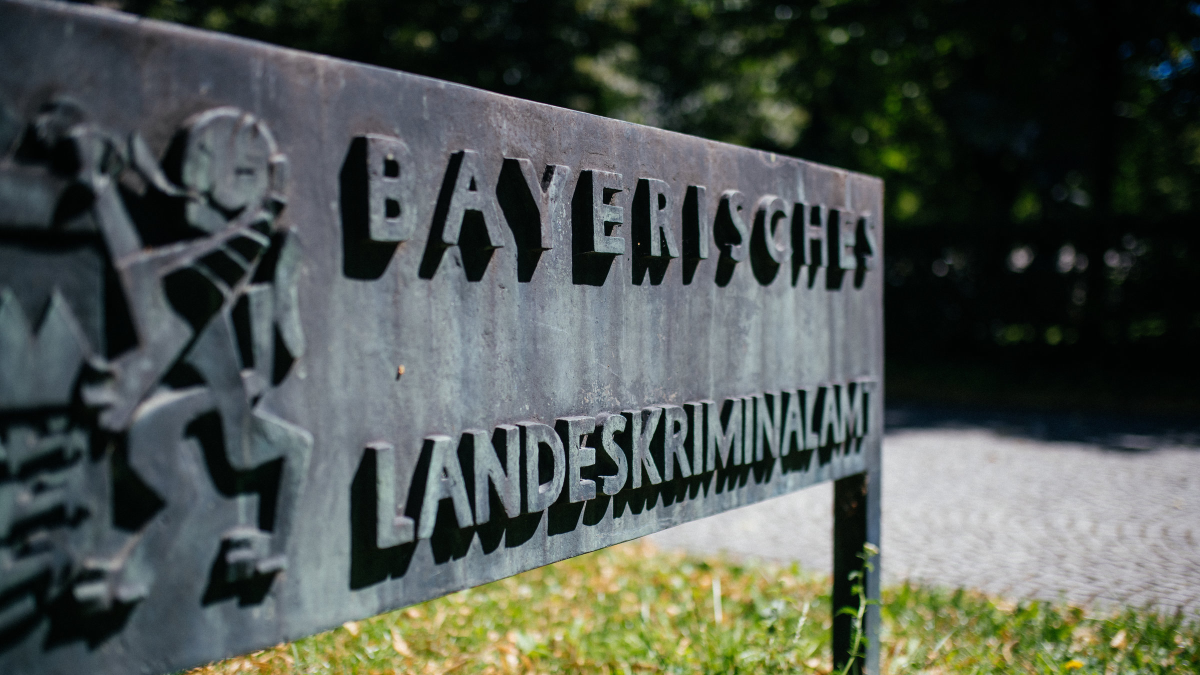 "Im Visier: Neonazis planen den Umsturz": Das Landeskriminalamt in München.