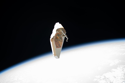 makro: Satellitenschrott – Die Schattenseite des<br/>Weltraumbooms