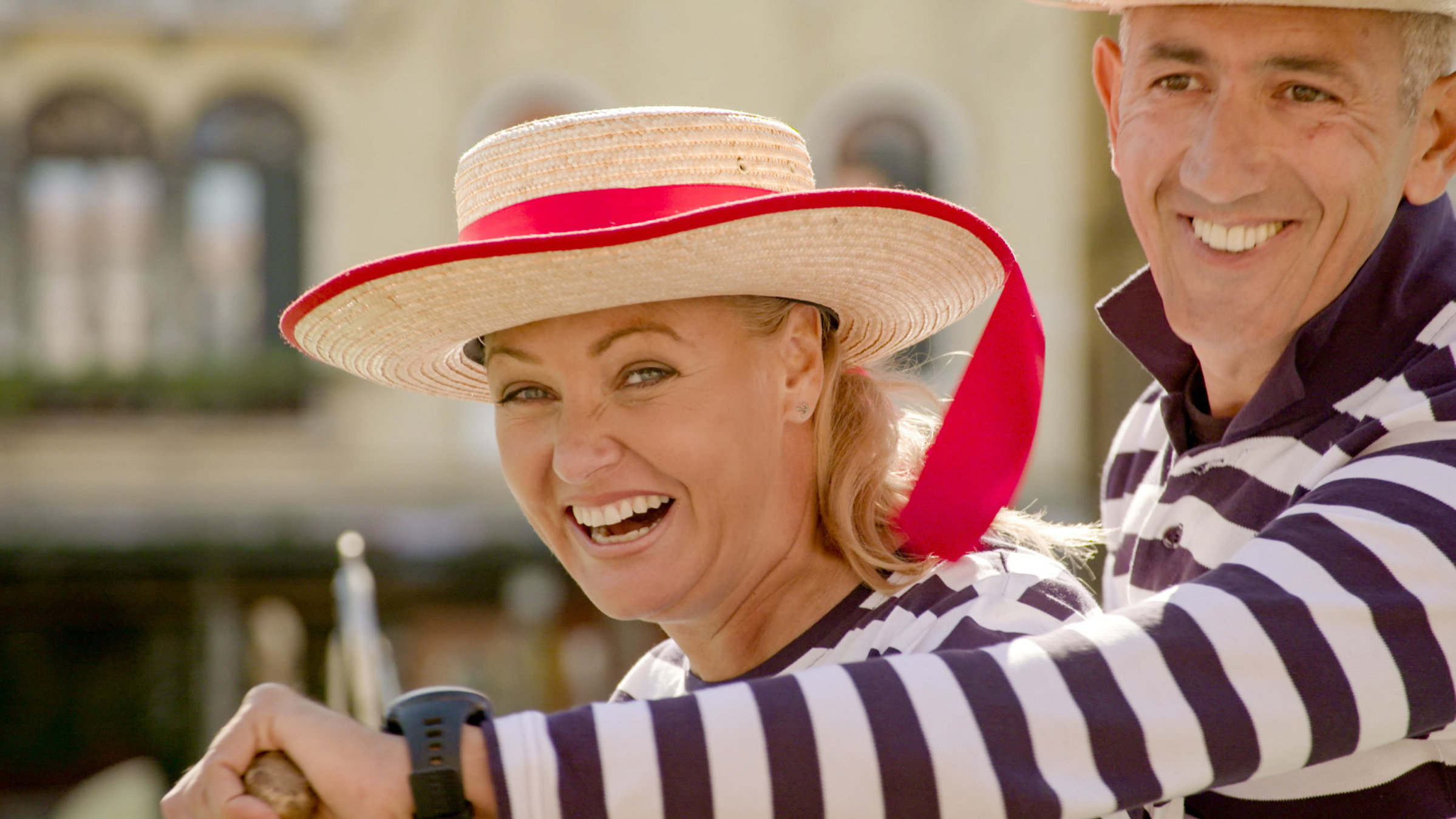 "Der kleine Staatsbesuch - Scheitz bei den Italienern": Verena Scheitz mit der Gondel unterwegs in Venedig.
