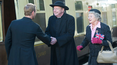 Father Brown - Zehnteilige Britische Krimiserie - Der Mann Im Baum