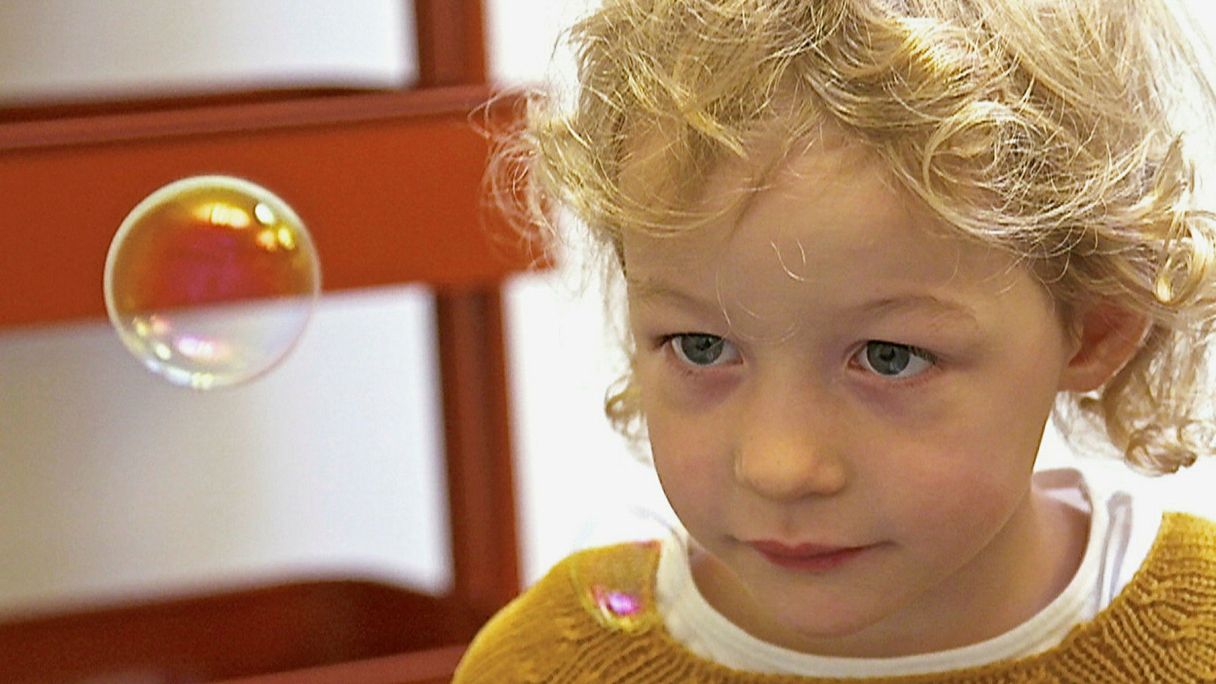 "Im wilden Strudel der Details: Autismus": Kind mit einer Autismus-Spektrum-Störung.