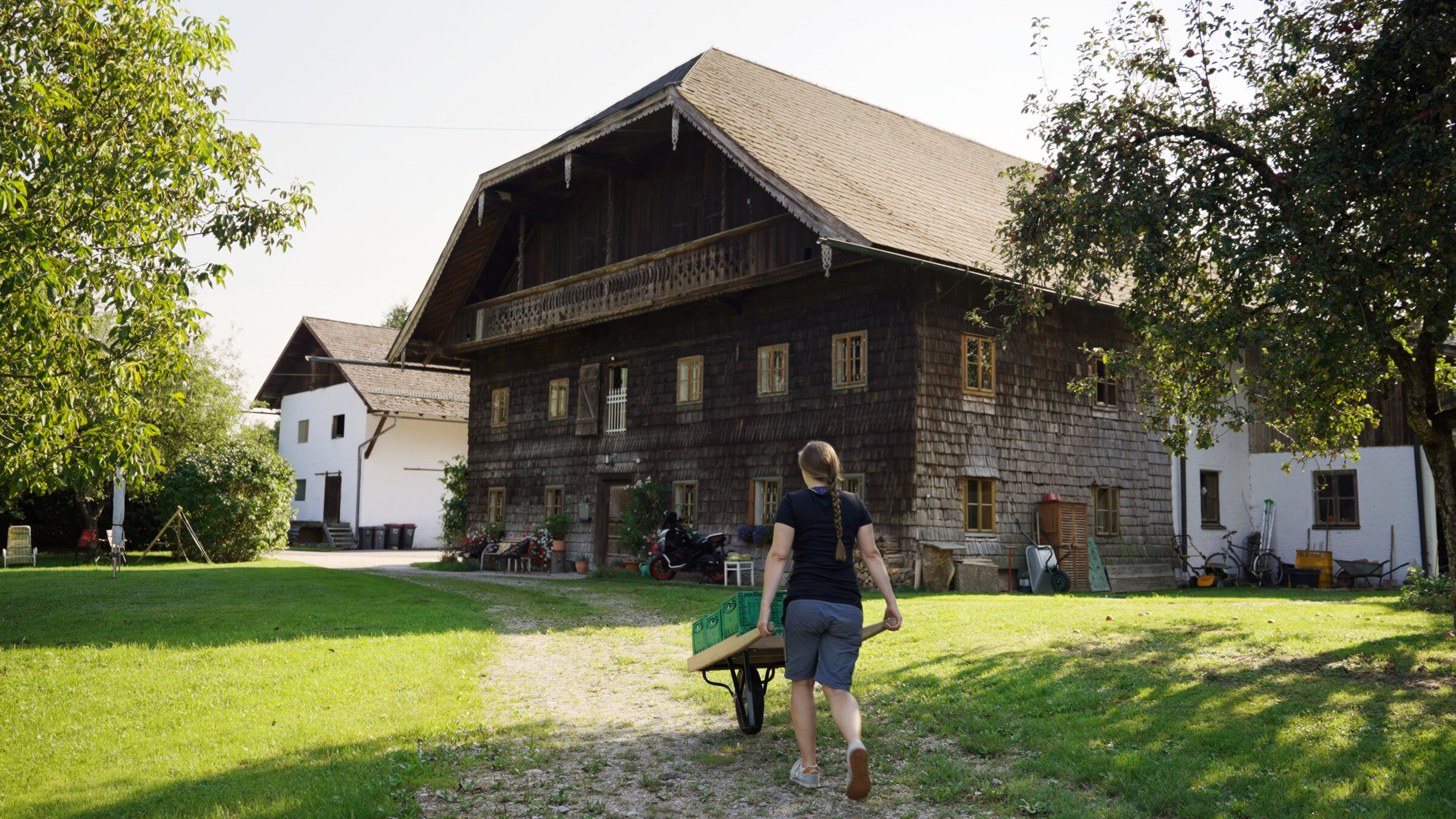 "Die Hofübergabe - Alte Äcker, neue Wege": Der Traditionshof in Lengau im Innviertel wird wieder im Vollerwerb betrieben.