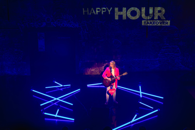 Till Reiners' Happy Hour - Takeover