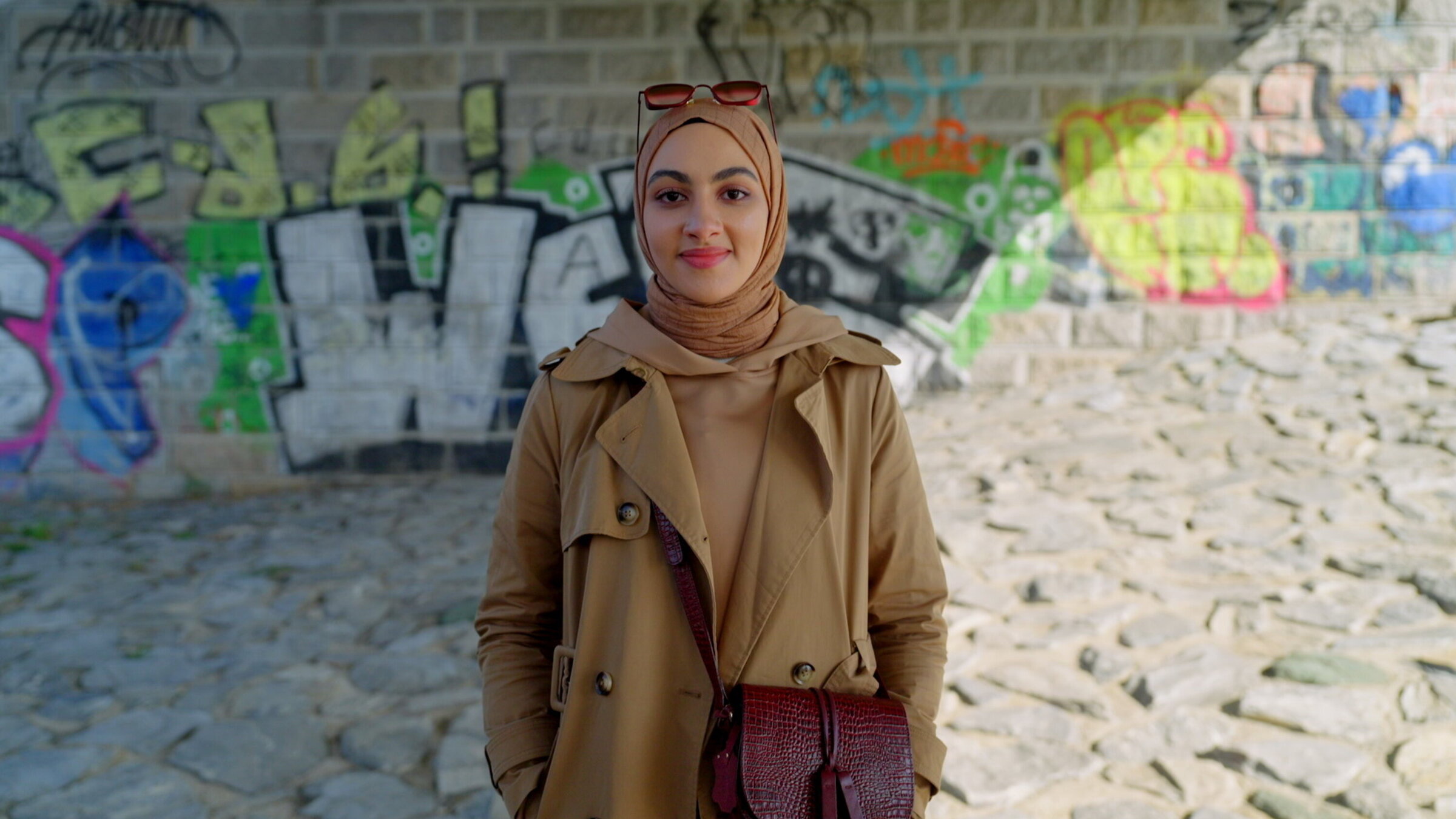 "Echte Wienerinnen - Ohne Wenn und Aber": Hebah Nigm an der Donau.