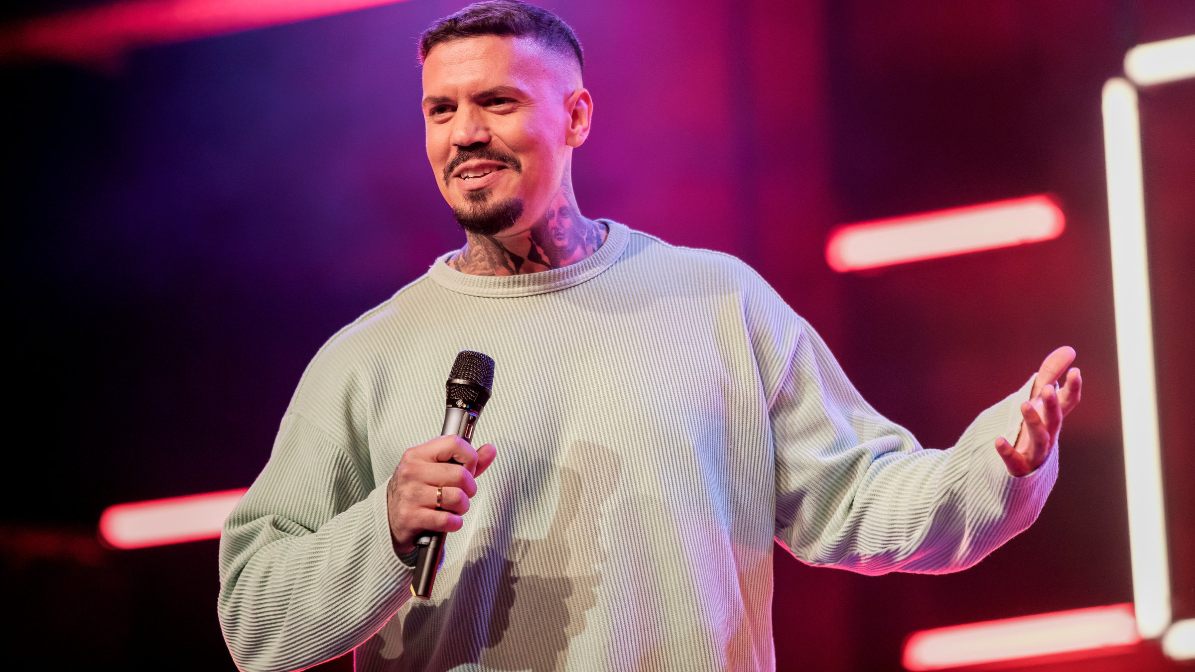 "Comedy Clash - Das große Comedy Clash Jahresfinale (2/2)": EmmVee