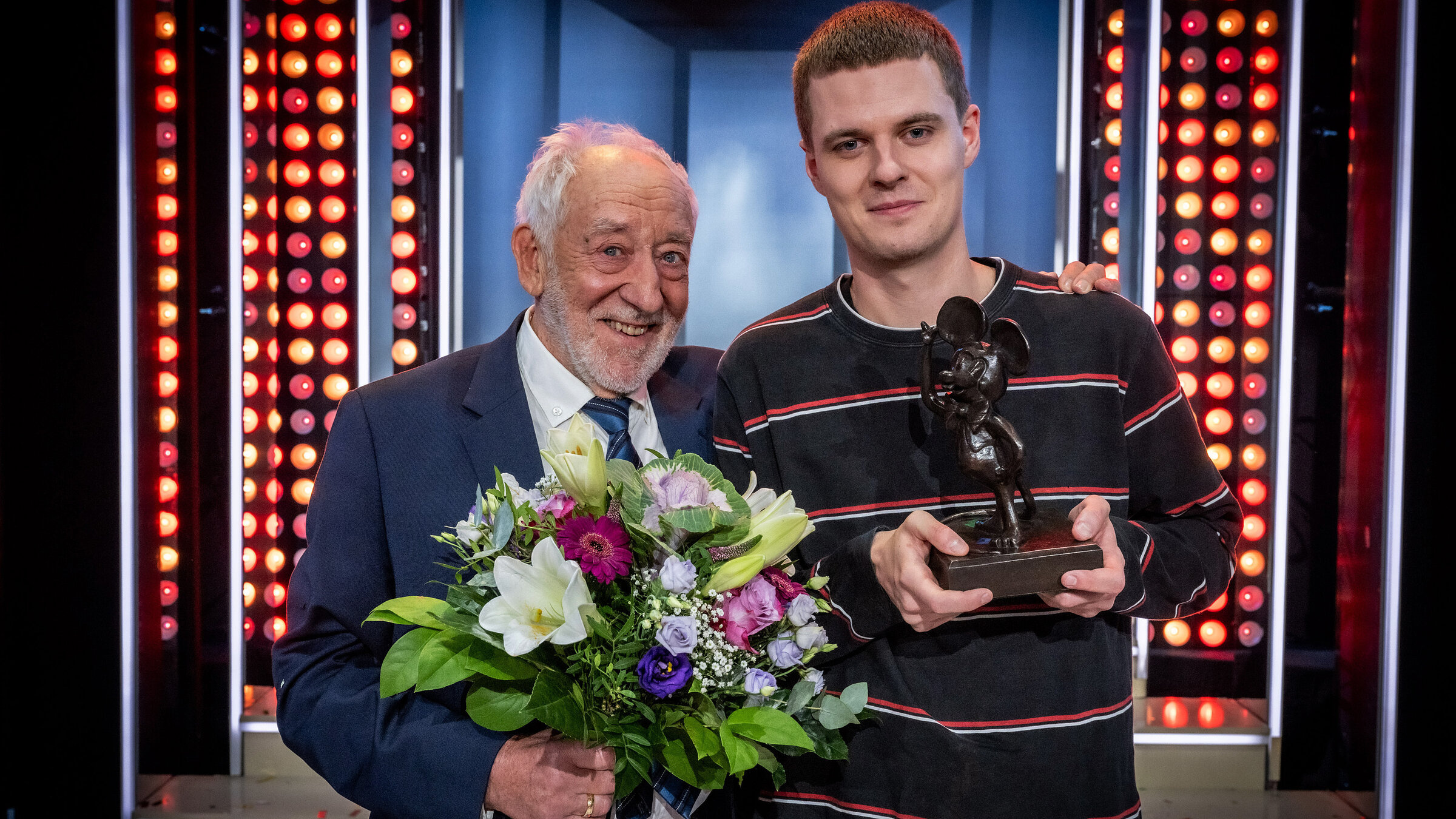 "Das große Kleinkunstfestival 2023 - Publikumspreis": Dieter Hallervorden (l.) und Alex Stoldt.