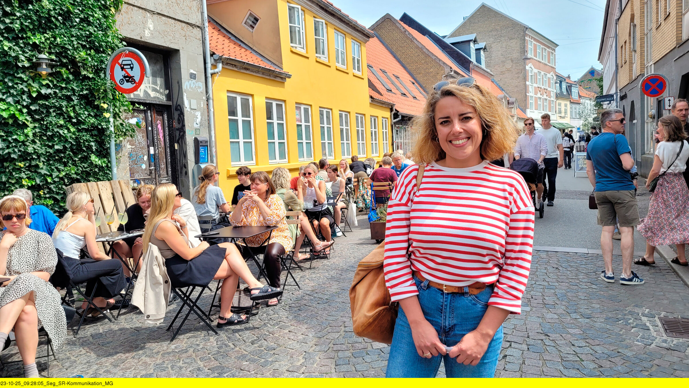 "Aarhus, da will ich hin!": Moderatorin Simin Sadeghi im Latiner Viertel, der Altstadt von Aarhus.