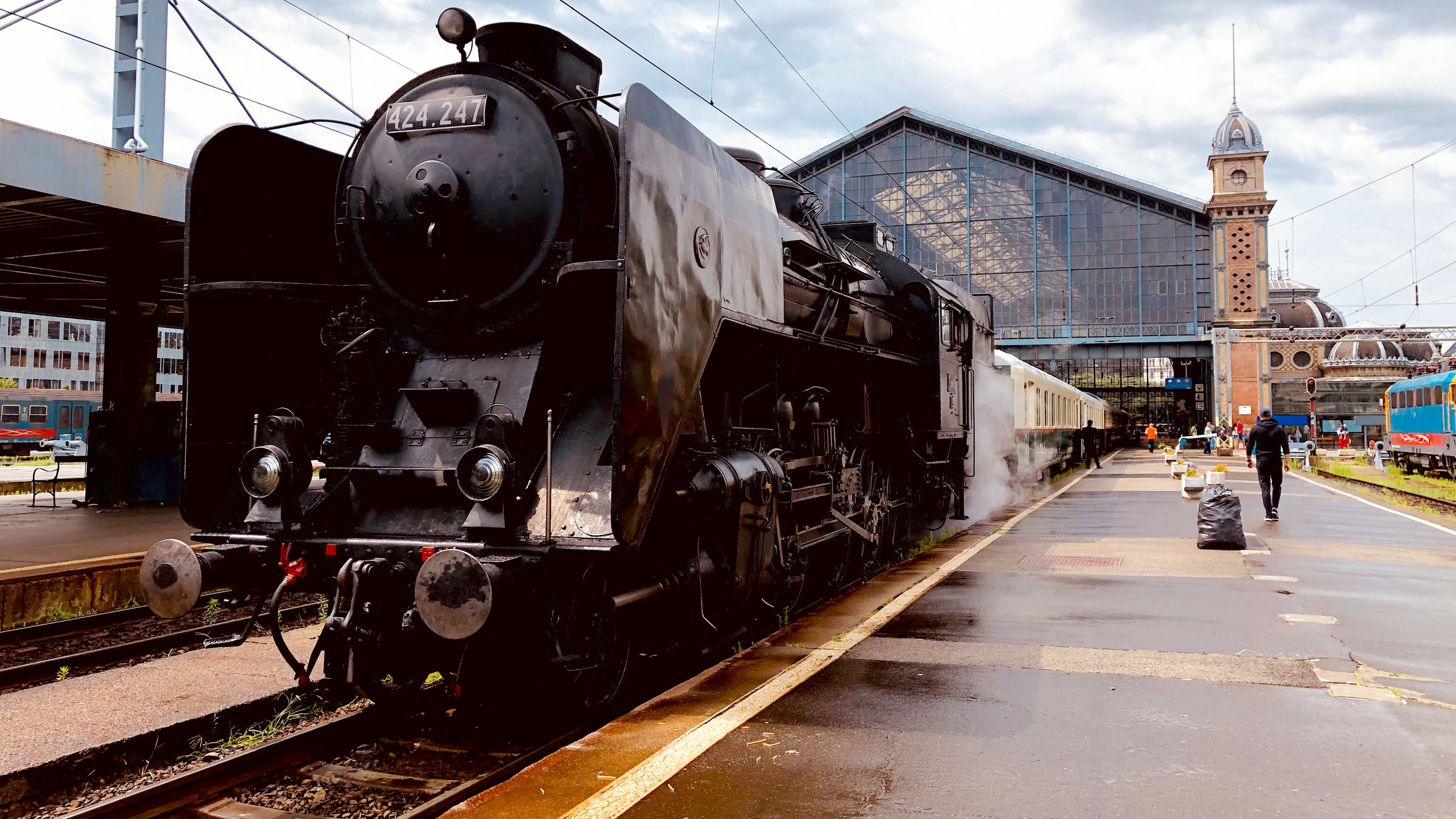 "Auf den Schienen des Doppeladlers - Von der Puszta an die Adria":  Der Film nimmt den Zuseher mit auf eine filmische Reise in die ungarische Reichshälfte der ehemaligen Donaumonarchie.