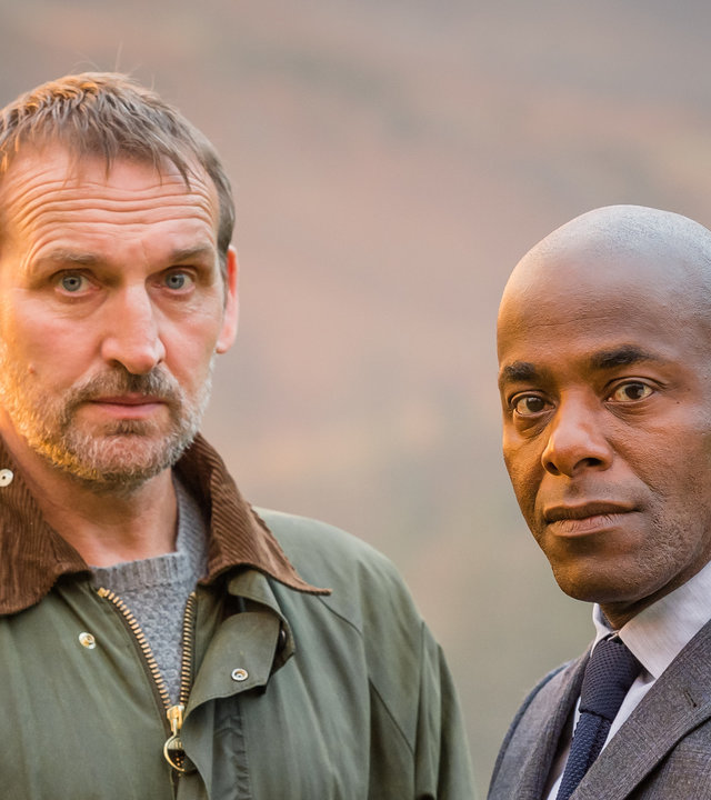 Robert (Christopher Eccleston) und Mark (Paterson Joseph).