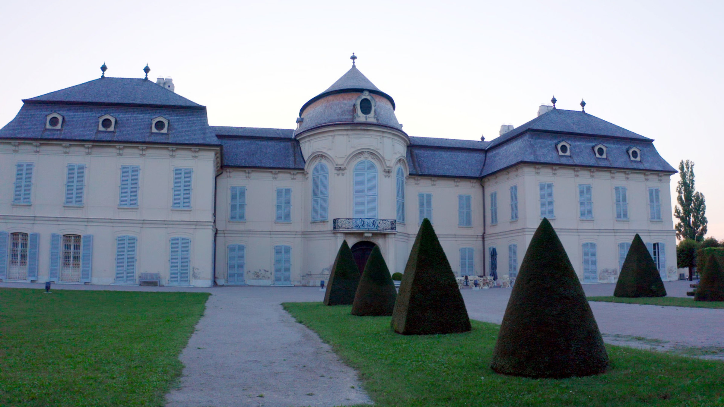 "Burgen und Schlösser in Österreich – Das Marchfeld": Schloss Niederweiden.