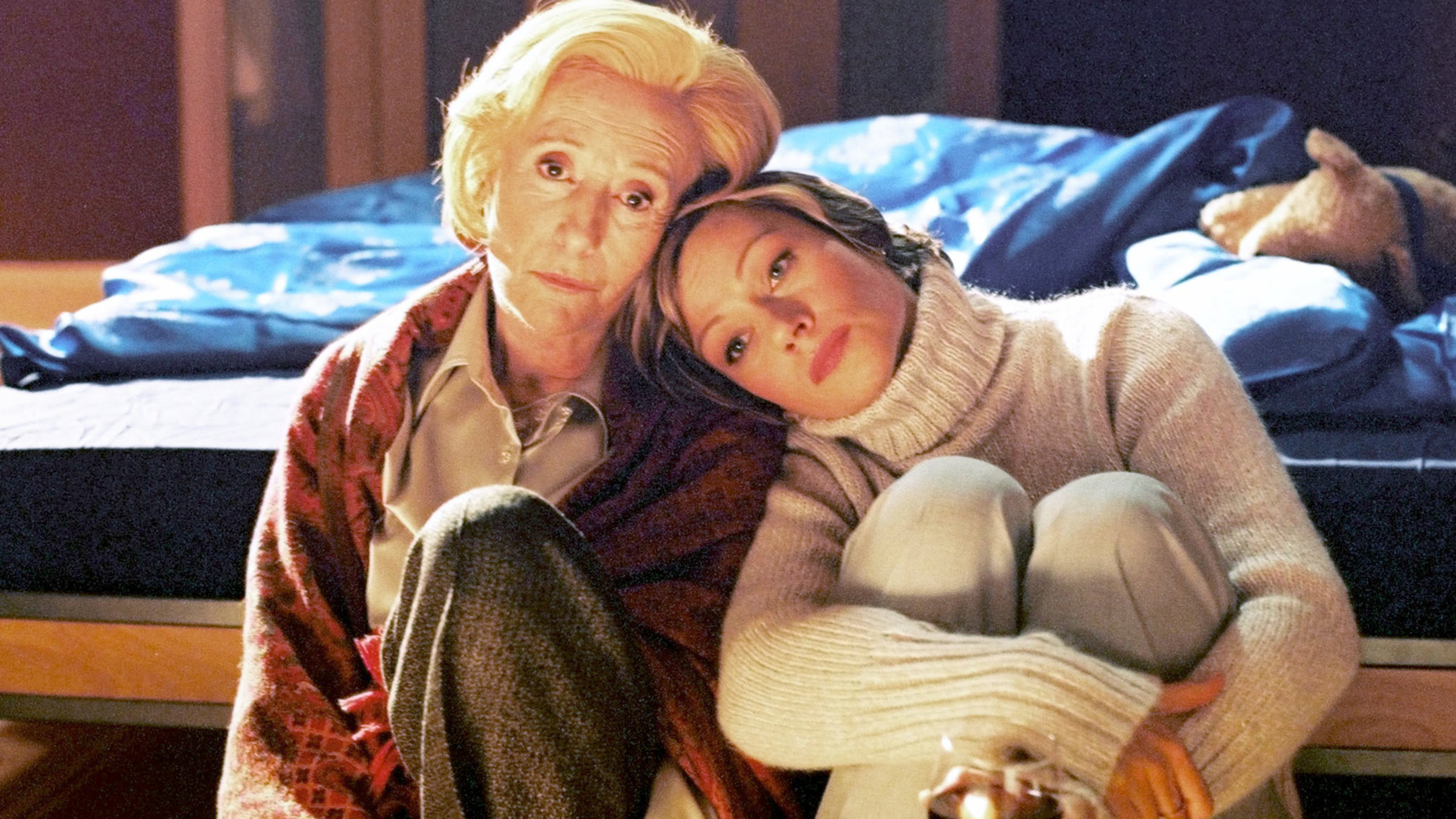 "In der Höhle der Löwin": Der Liebeskummer lässt Maja (Jennifer Nitsch, re.) all ihren Groll gegen ihre Mutter (Rosemarie Fendel) vergessen.