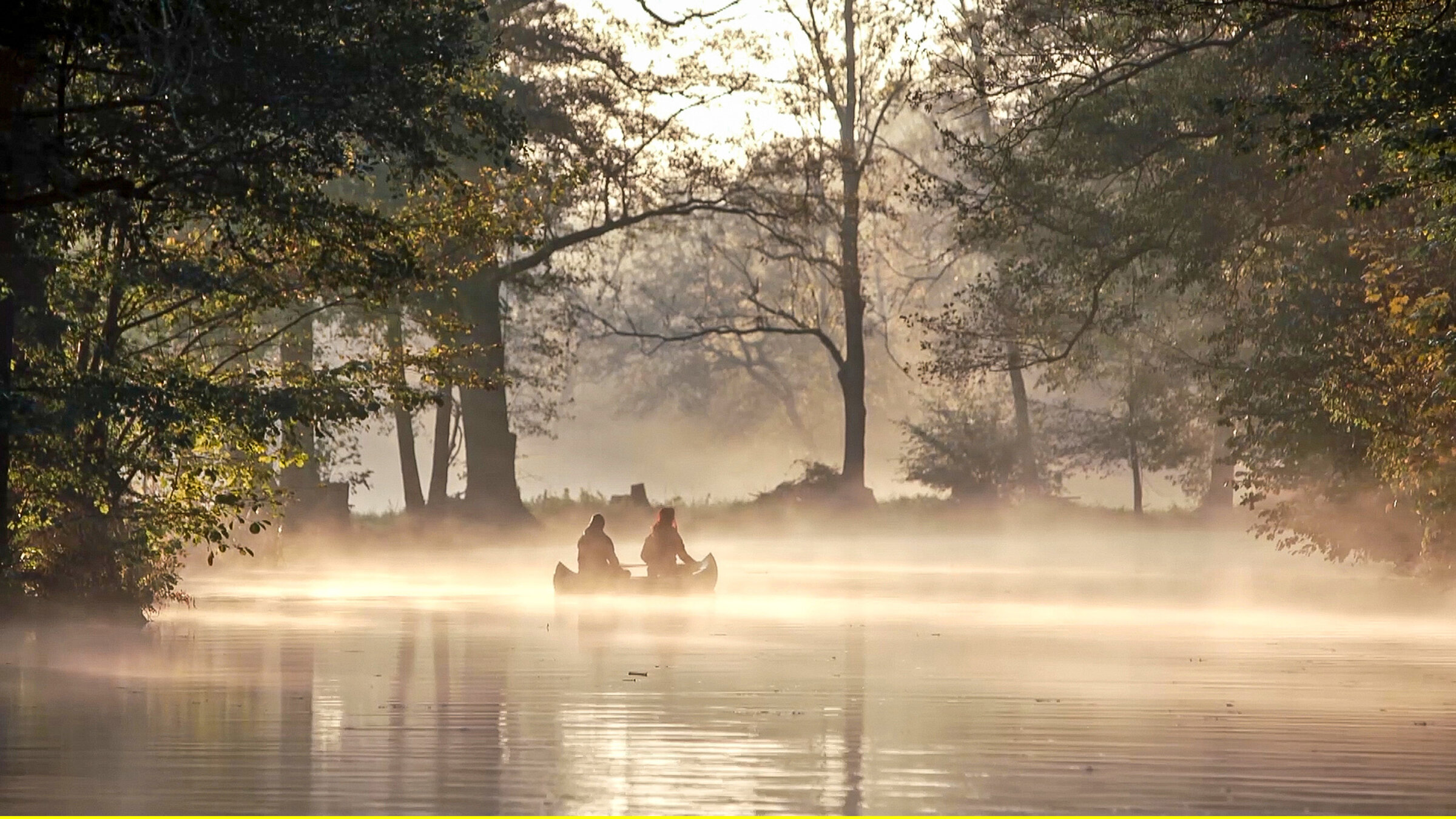 "Wasserparadiese in Europa: Der Spreewald": Der Spreewald im Morgennebel.