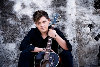 Michael Patrick Kelly: B·O·A·T·S LIVE