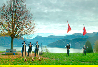Der Vierwaldstättersee - Blaues Juwel der Schweiz