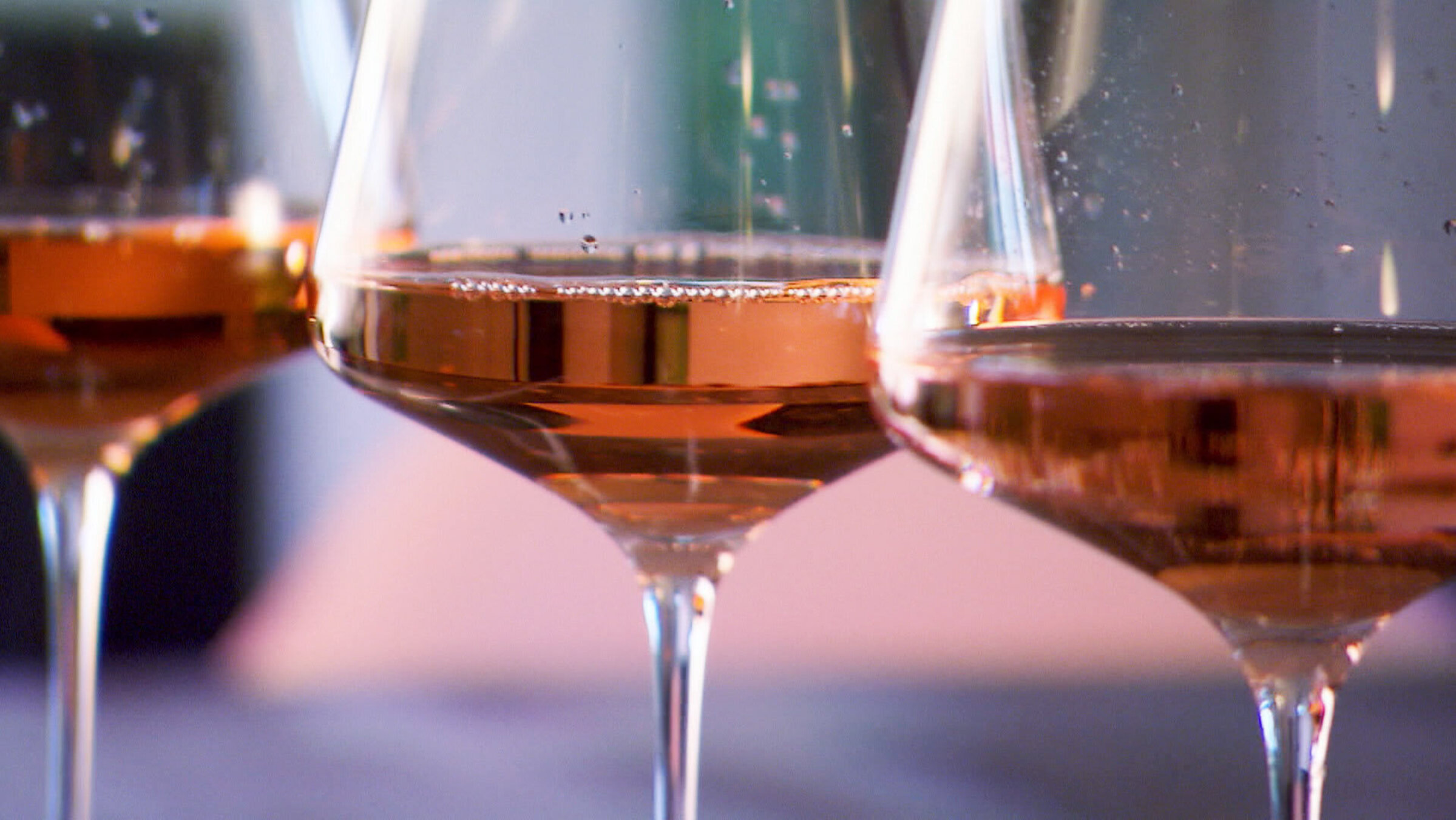 "Rosé - Der Sommer im Glas": Rosé Wein.